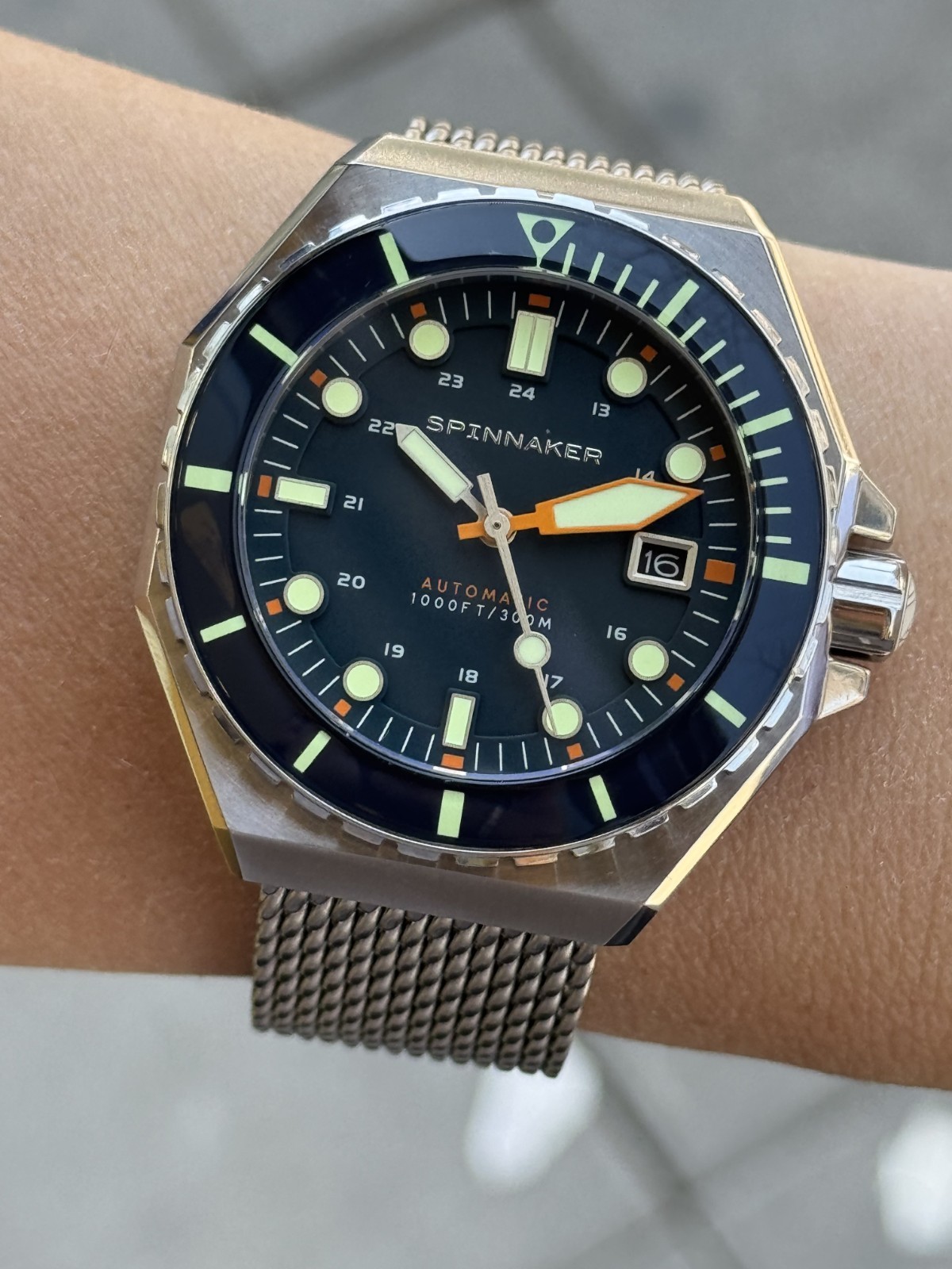 Spinnaker Watch Automatic Date 1000FT/300M Mens 46.5mm Blue Dial Sapphire Glass