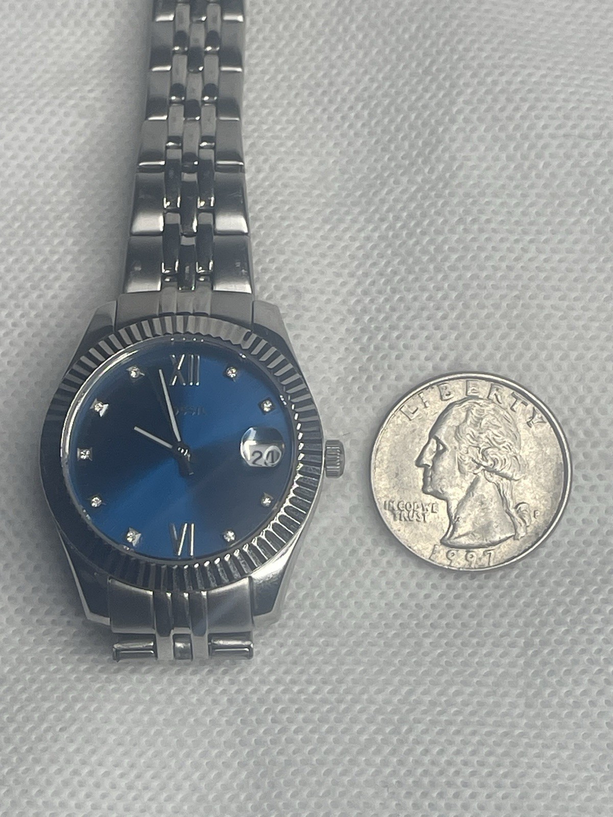 Fossil Scarlette Royal Oyster Stainless Steel Watch Blue Silver Gemstones ES4902