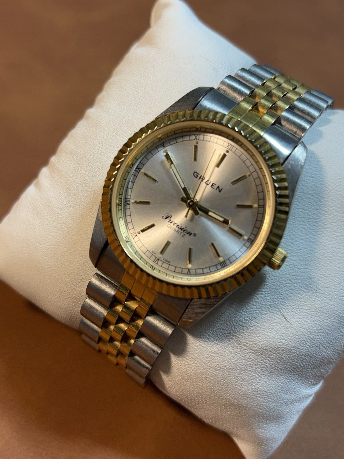 Vintage Gruen Precision Men Dress 35mm Watch Silver/Gold Tone,Fluted Bezel,Runs