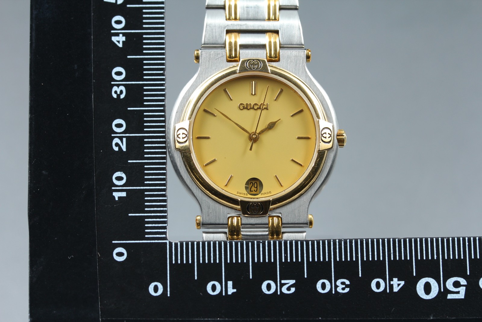 [N MINT w/Paper] Gucci 9000M 32mm Wrist 7.4in/19cm Gold Dial Mens Quartz Watch