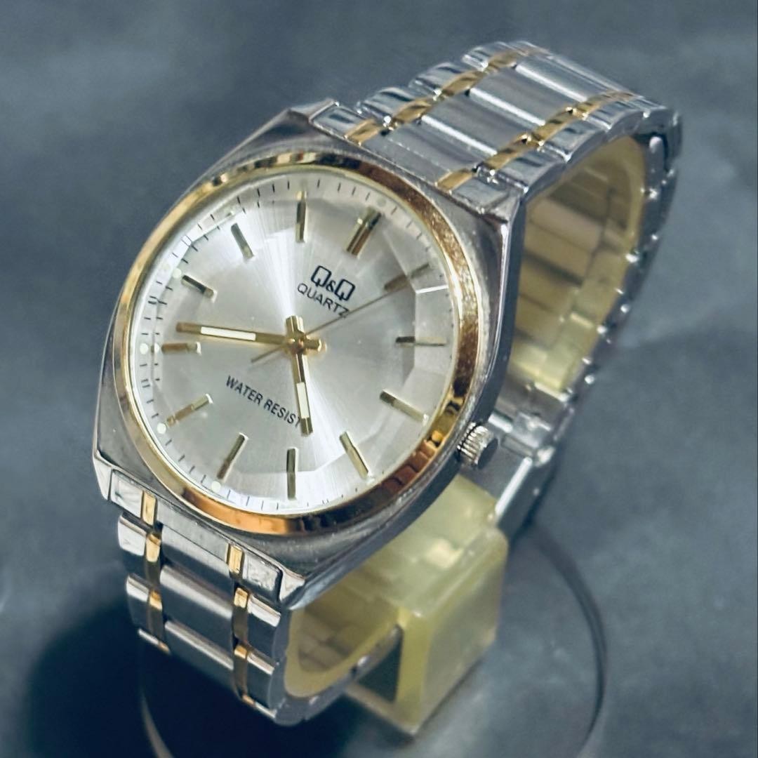 New battery, CITIZEN Q&Q, rare cut glass.