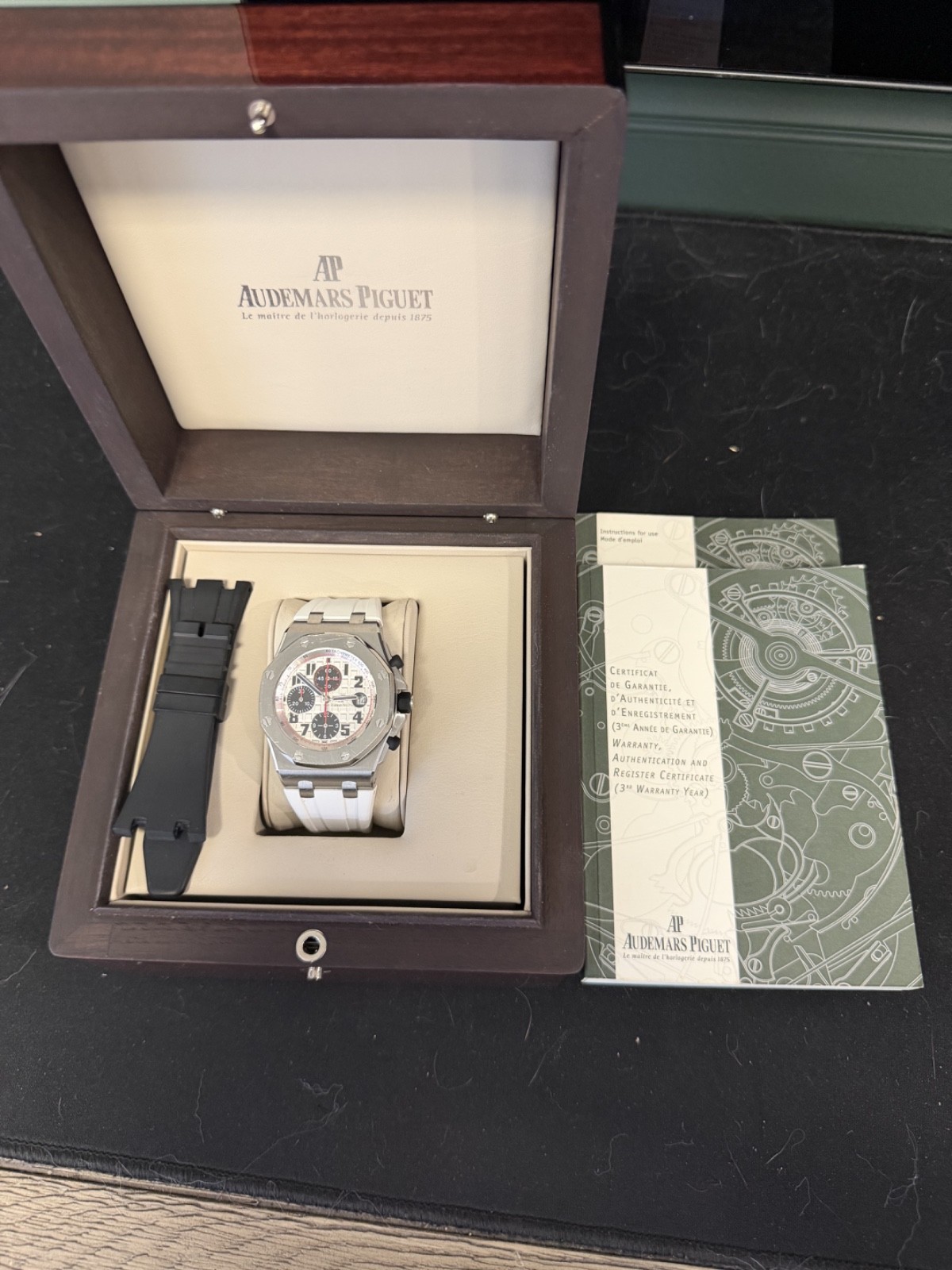 Audemars Piguet Royal Oak Offshore 42MM PANDA (26170ST.OO.D101CR.02) Complete