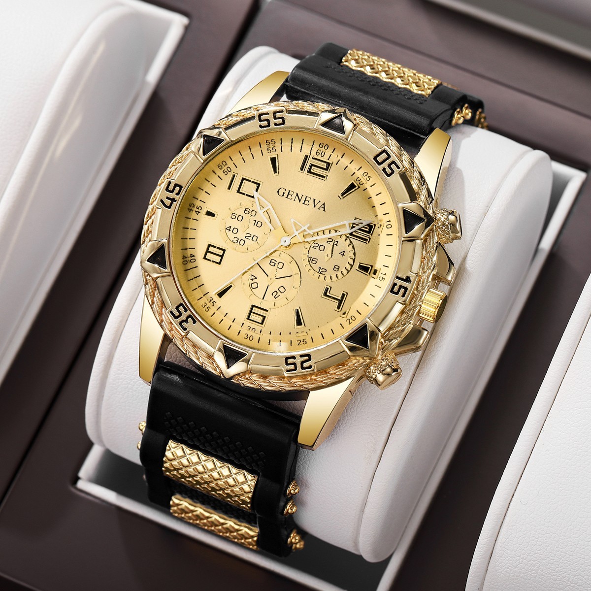 Men Watch Stainless Steel Quartz Luminous Classic Business Wristwatch