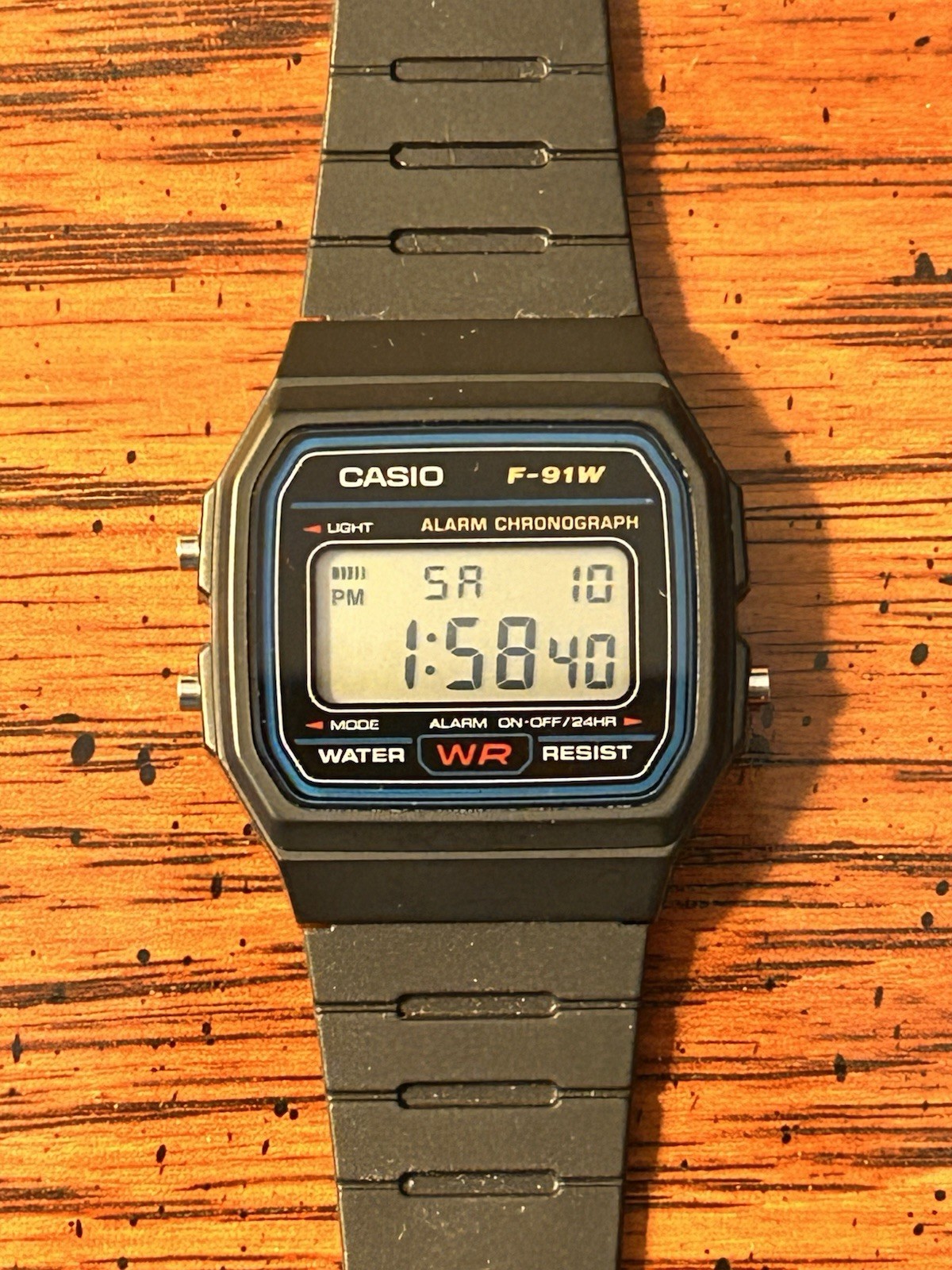 Casio F91W-1: Chronograph Watch, Black Resin Strap, Alarm