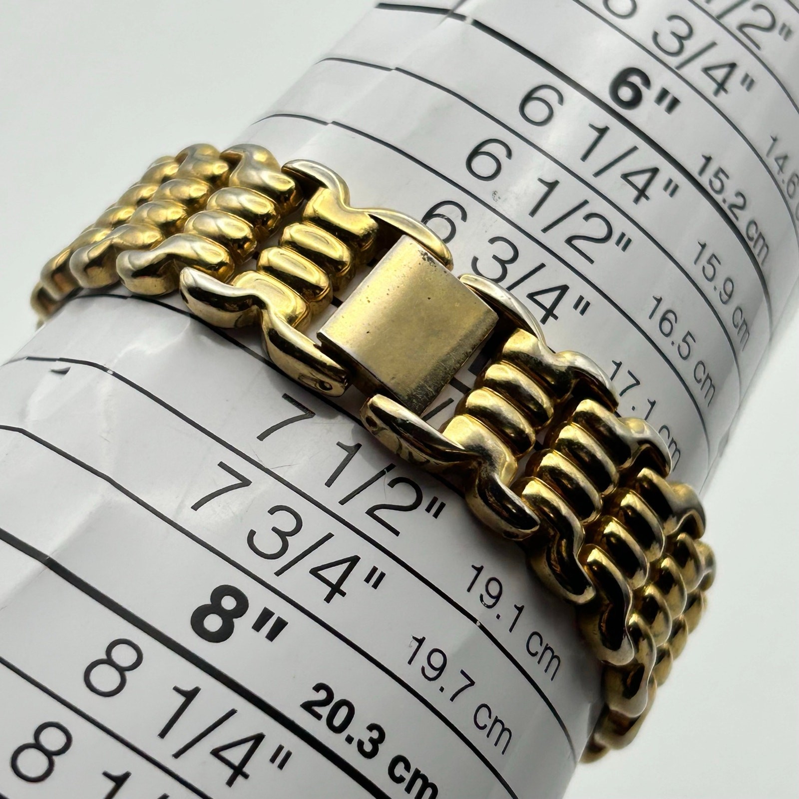 Elizabeth Taylor Encrusted Bezel Stainless Steel Gold Band Watch New Battery