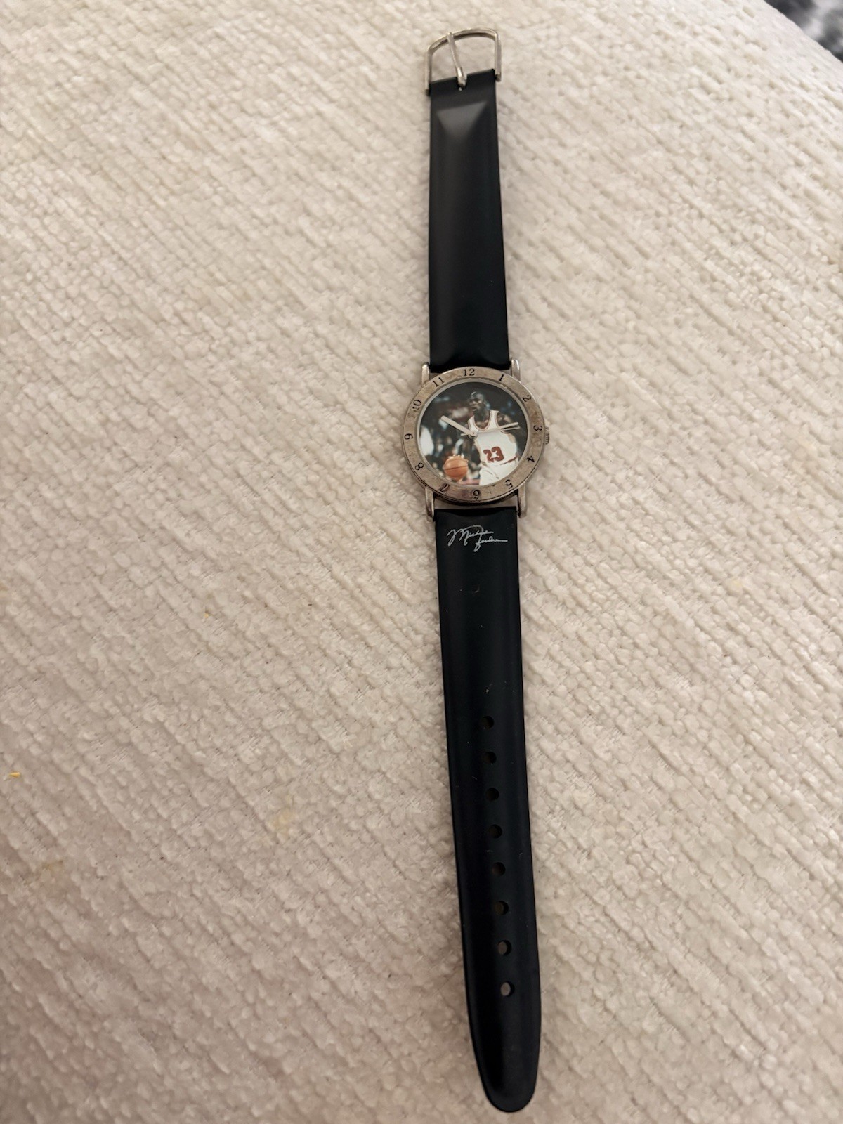 Vintage 90s Wilson Michael Jordan Watch Men Silver Tone 23 Leather Band Bulls