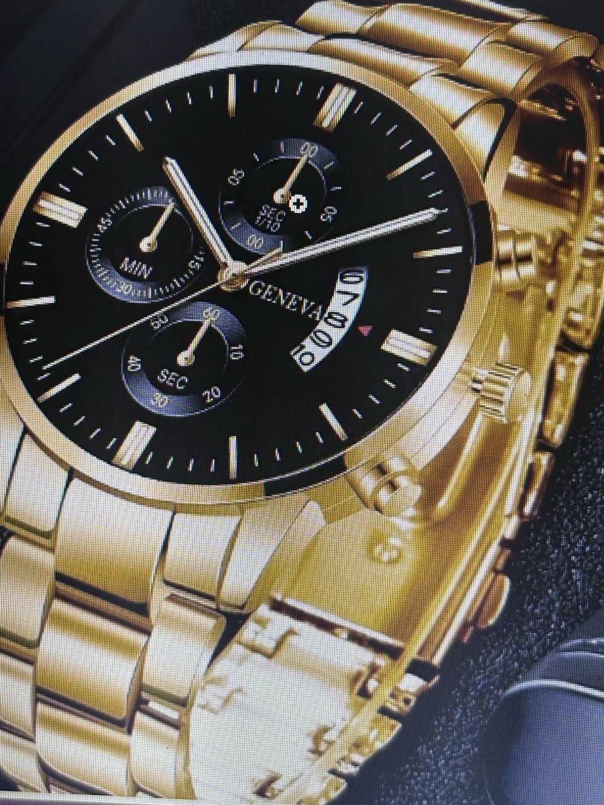 Very Good Quality Watch Good For You It’s Comes In Black ,silver And Golden Nice