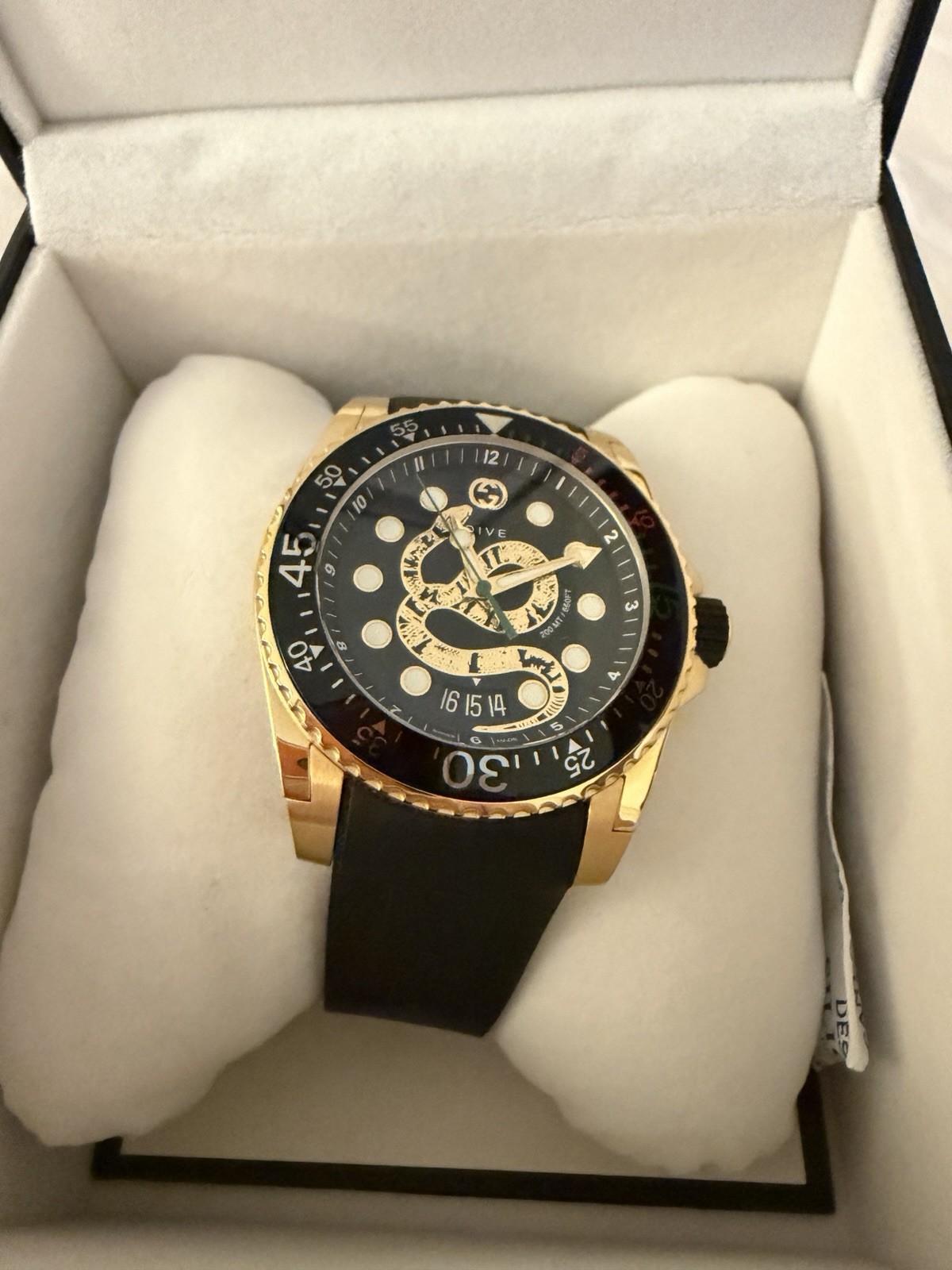 Gucci Dive 45mm Quartz 200m Date Rotating Bezel Black Dial Gold Case Box