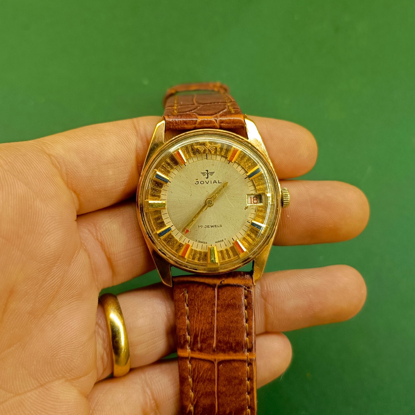 Vintage Jovial Men’s Watch 59 1623 Swiss Made 17 Jewels Date Retro Style Watch
