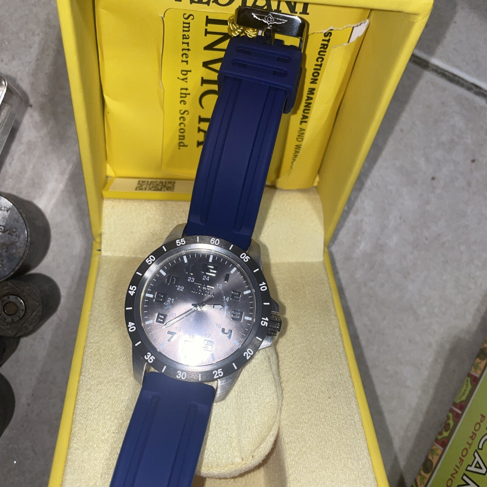 invicta pro diver 21934 See Pictures