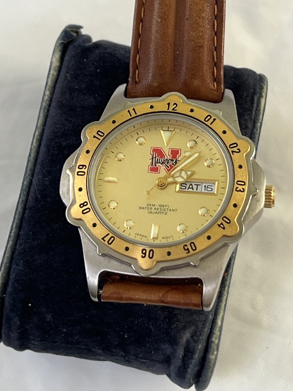 Husrers N,30M-100ft water resistant, Day/ date,Hana Time Inc, Rotating Bezel. ￼