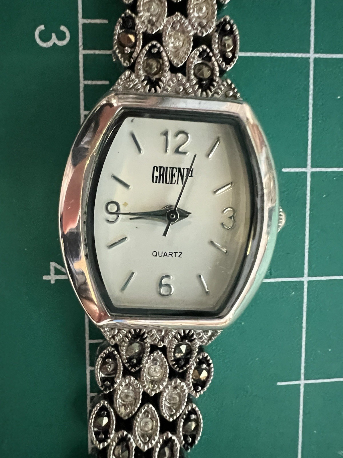GRUEN II Marcasite’s Quartz Analog Women’s Watch *works New Battery 7”