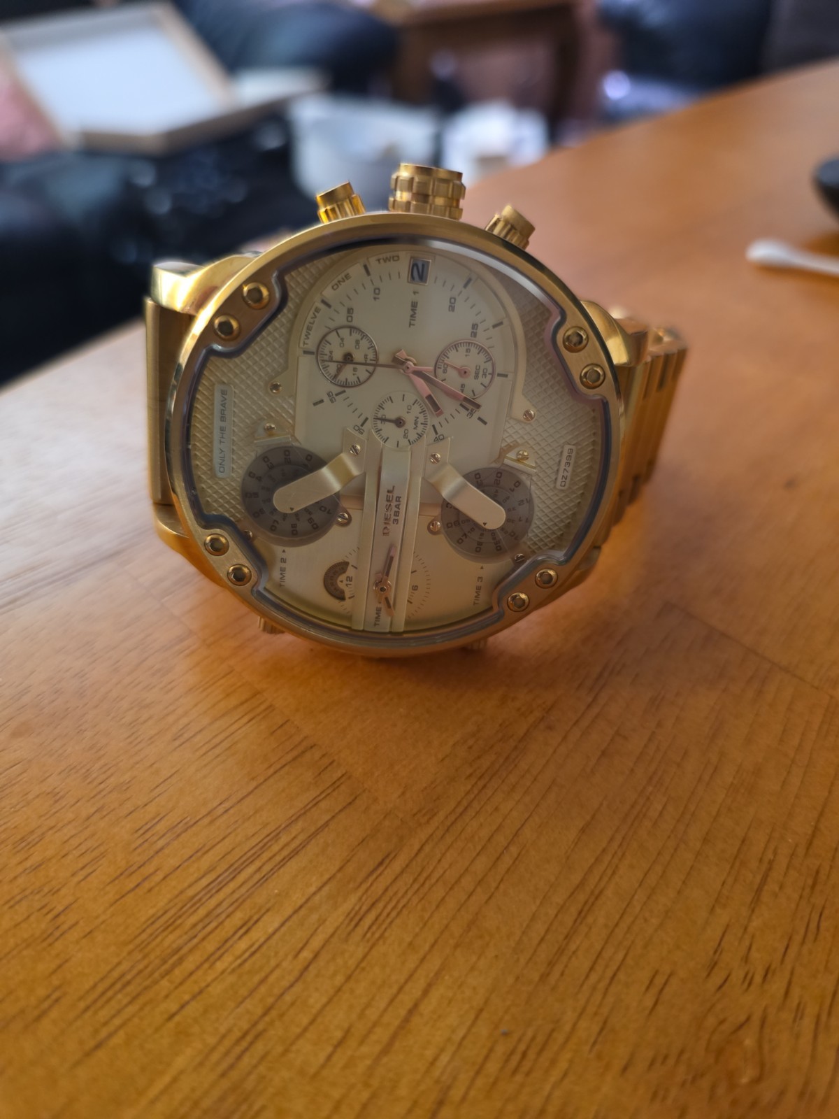 Diesel DZ7399 Mr. Daddy 2.0 Men’s Wristwatch – Gold