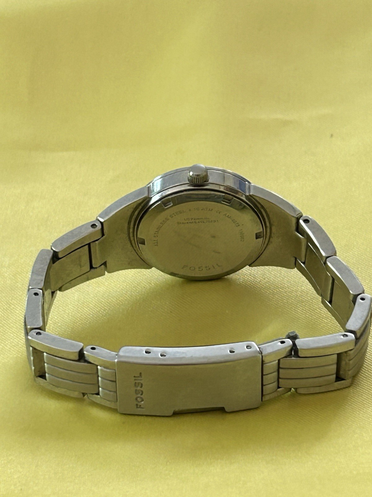 Fossil Womens Watch AM-4078 Date, 29mm Case, Bracelet Band Quartz NON-WORKING