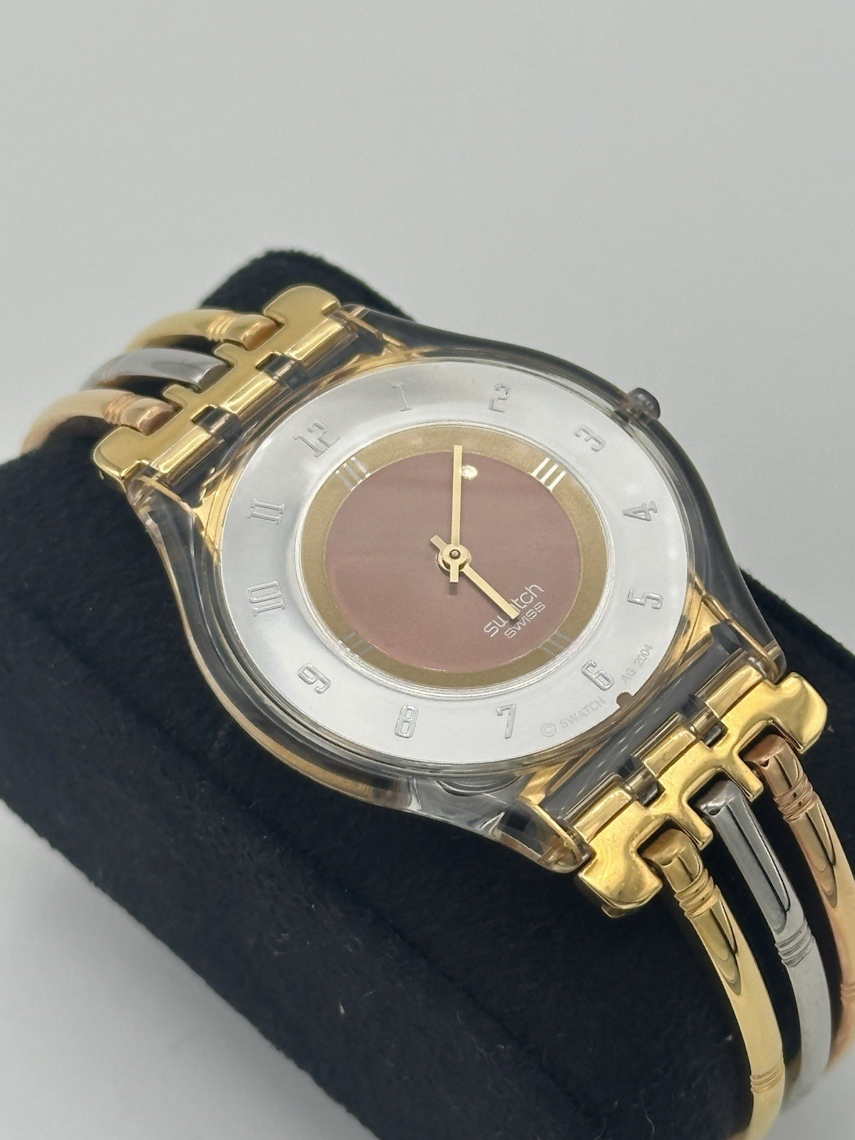 Vintage 2004 Swatch Skin TRI-GOLD SFK240 Swiss Quartz Tri-Color Bracelet Watch
