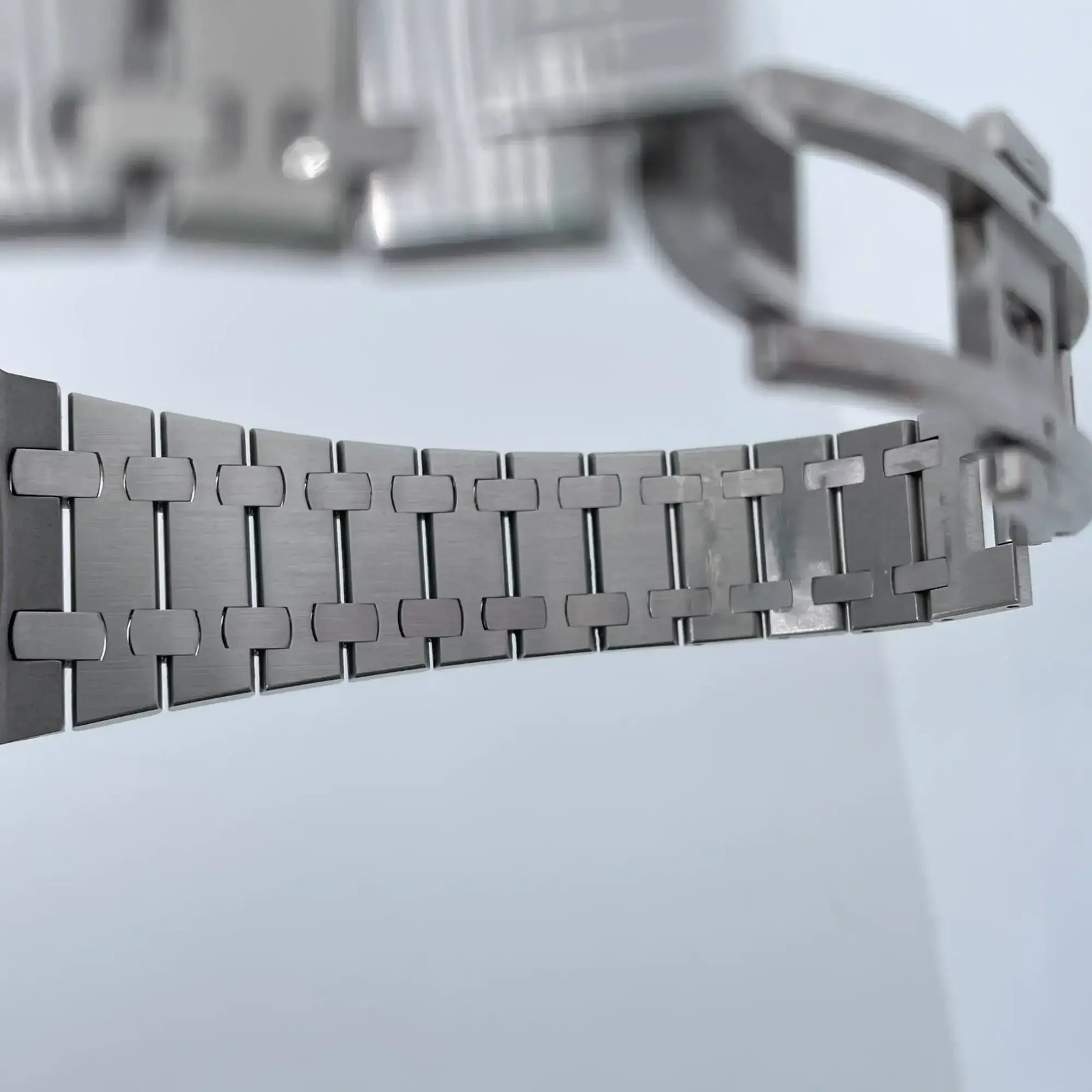 2020’s Mint Audemars Piguet 15202ST.OO.1240ST.01 Royal Oak ‘Jumbo’ Steel Watch