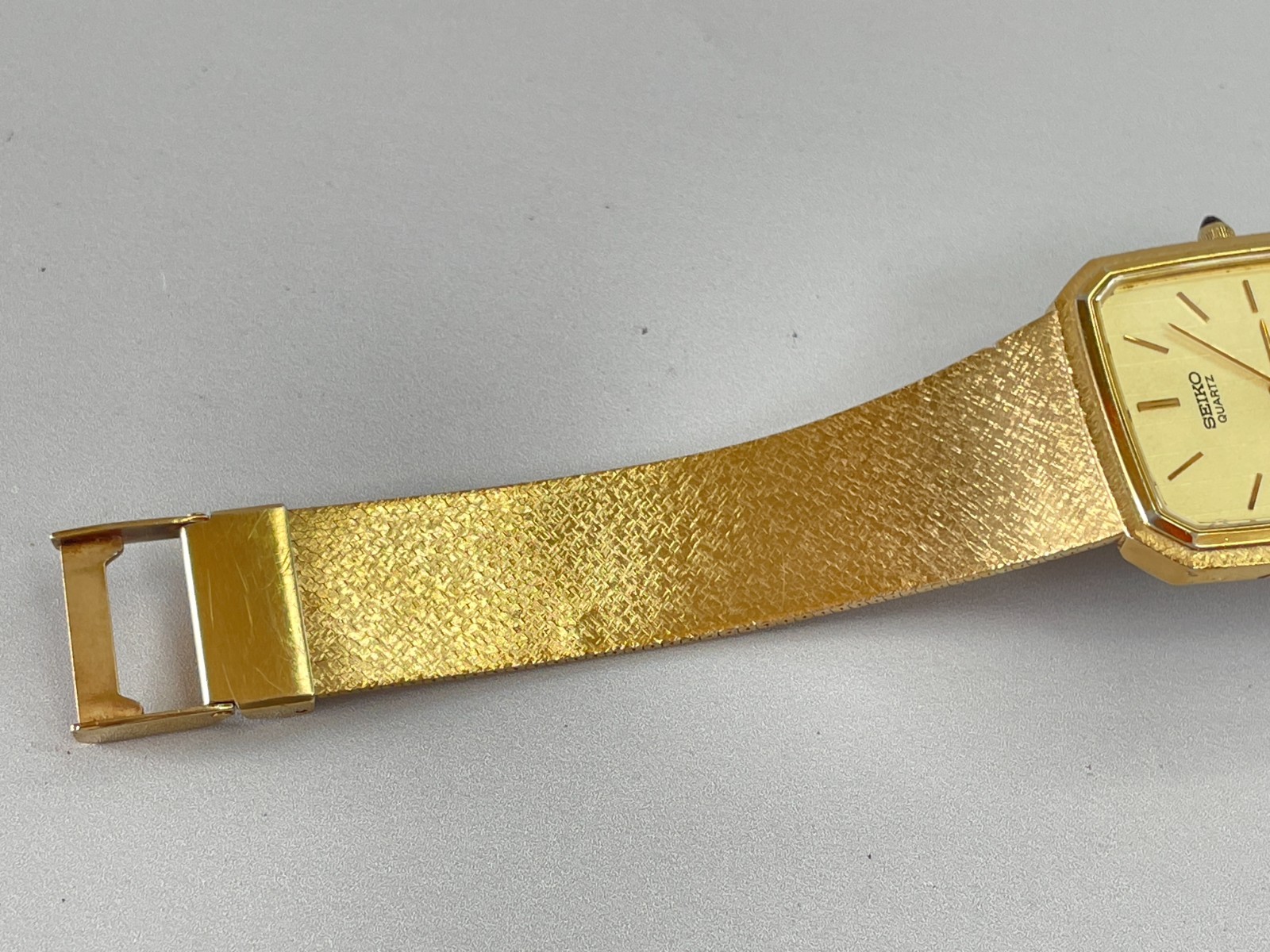 SEIKO Dolce 6020-4060 Quartz [US Stock] Vintage 1981 Mens Watch Gold JP *Exc+5