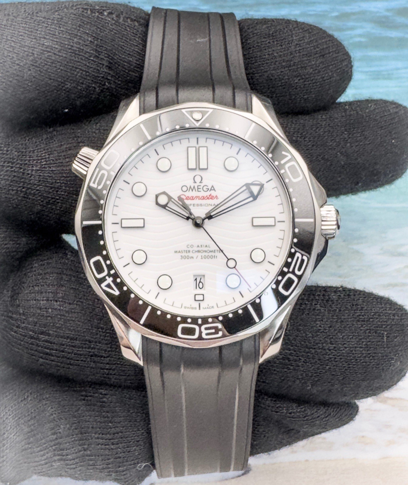 OMEGA Seamaster Diver 300M 210.32.42.20.04.001 – White Wave – Box & Papers