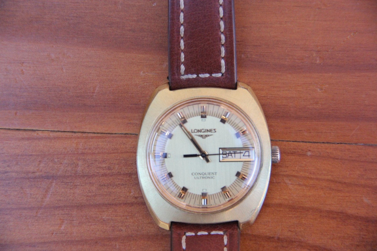 VINTAGE LONGINES CONQUEST ULTRONIC WATCH – F300HZ