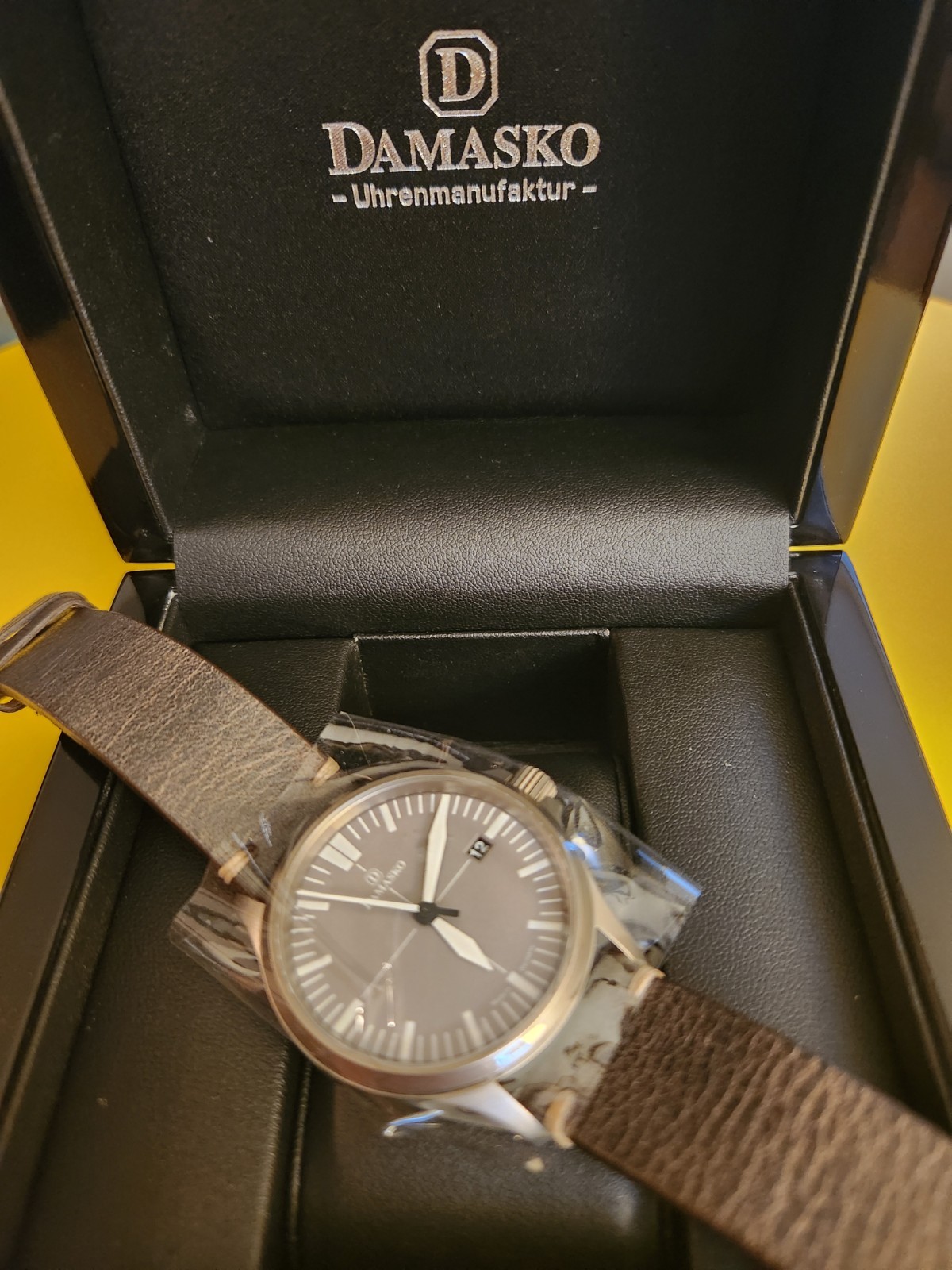 Damasko DS30 Grey automatic watch – Swiss ETA 2824-2 Elabore – NEW and UNWORN!