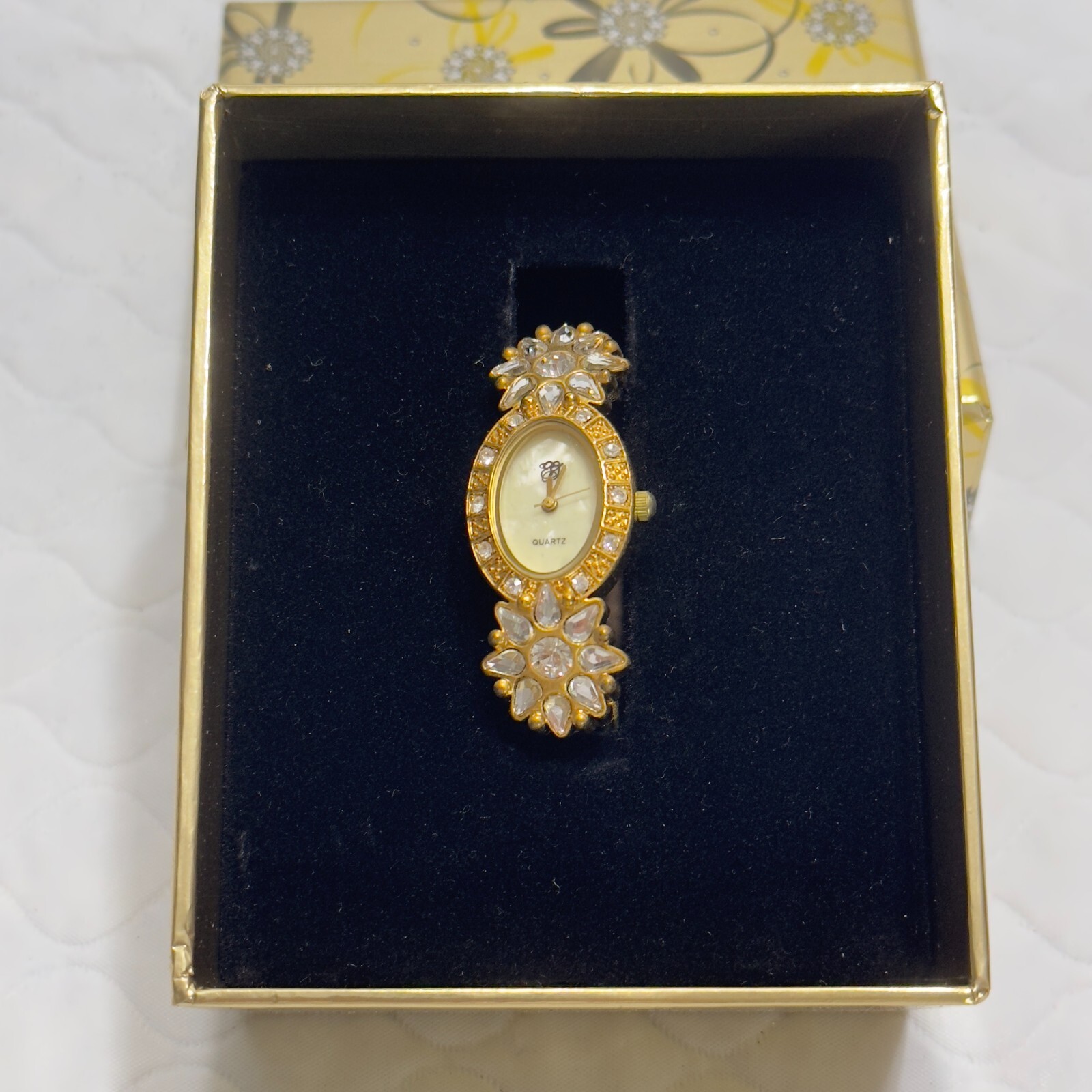 ELIZABETH TAYLOR WHITE DIAMONDS Floral Rhinestone Gold Anniversary Watch in Box