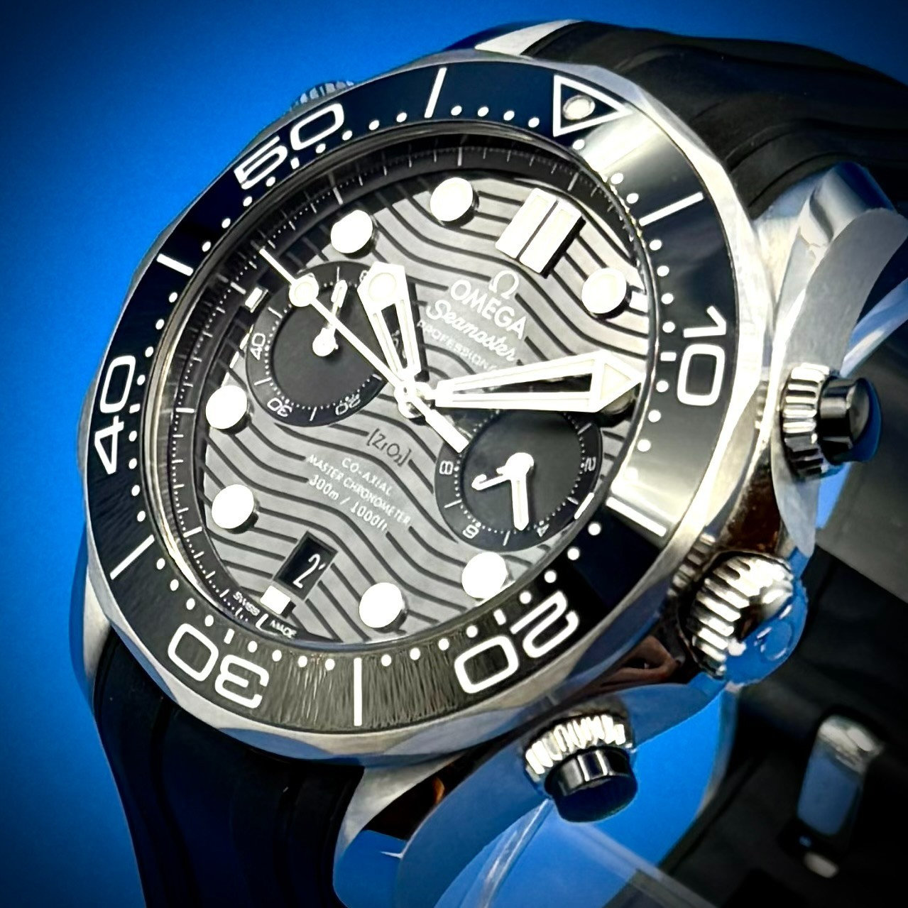 Omega Seamaster Diver Master Chronometer Watch 210.32.44.51.01.001 Dated-2025