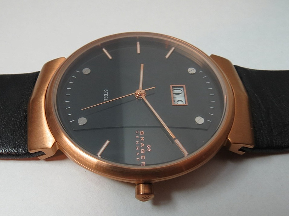 NICE MENS QUARTZ JAPAN SKAGEN DENMARK 697XLRLB WRISTWATCH BLACK DIAL40MM