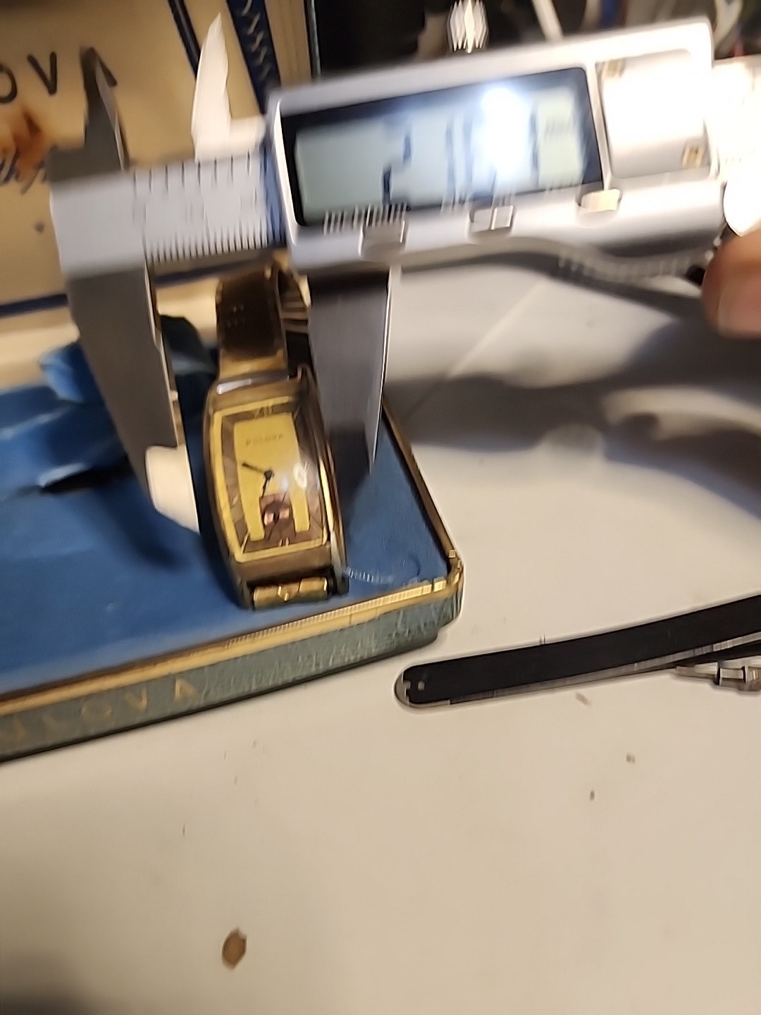 Vintage Bulova Midshipman Watch 17 Jewels Swiss Adjusted Bulova Curve RUNS