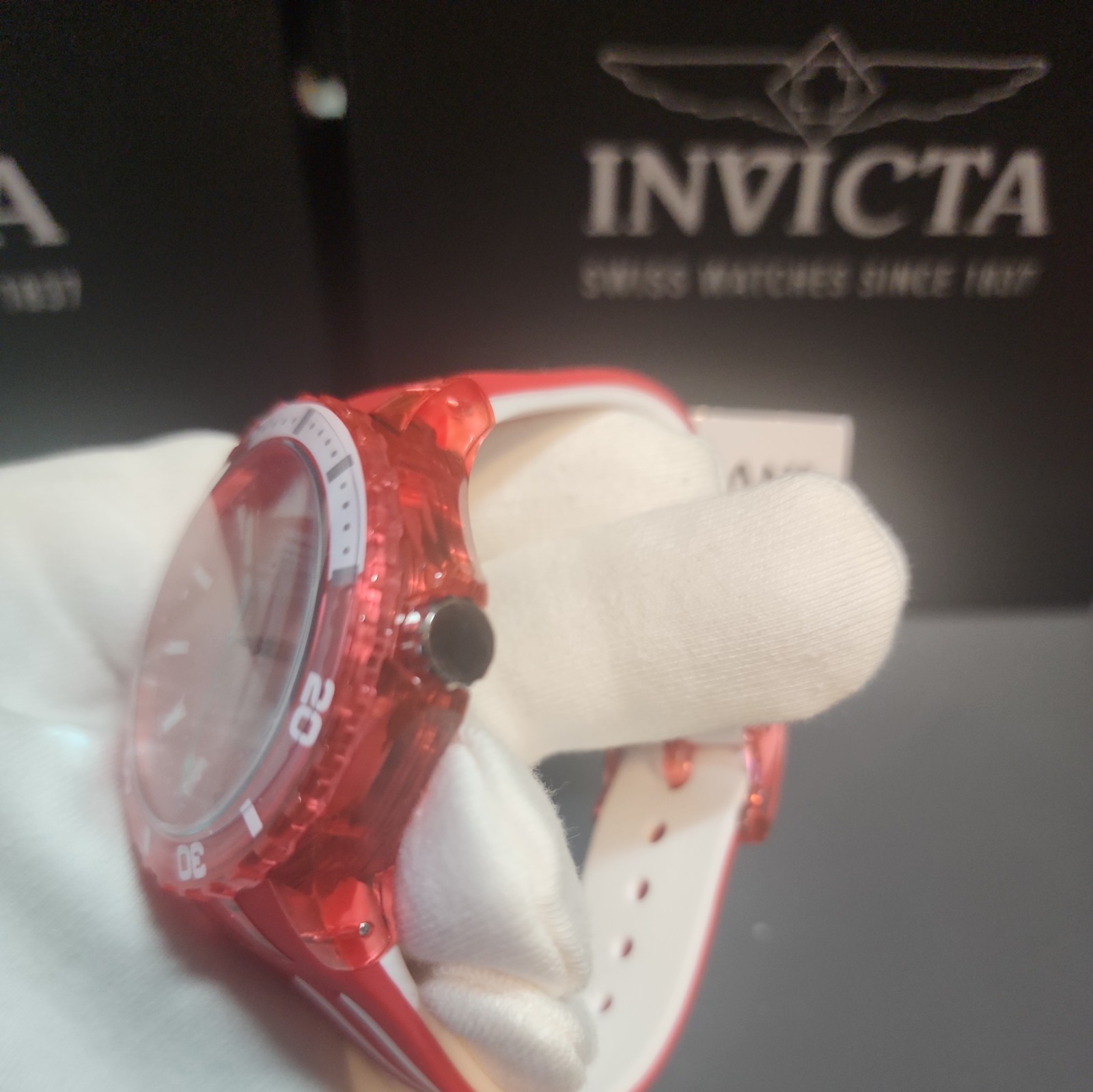 Invicta Men’s Watch Subaqua 44mm Red and White Silicone Rubber Strap (69450)