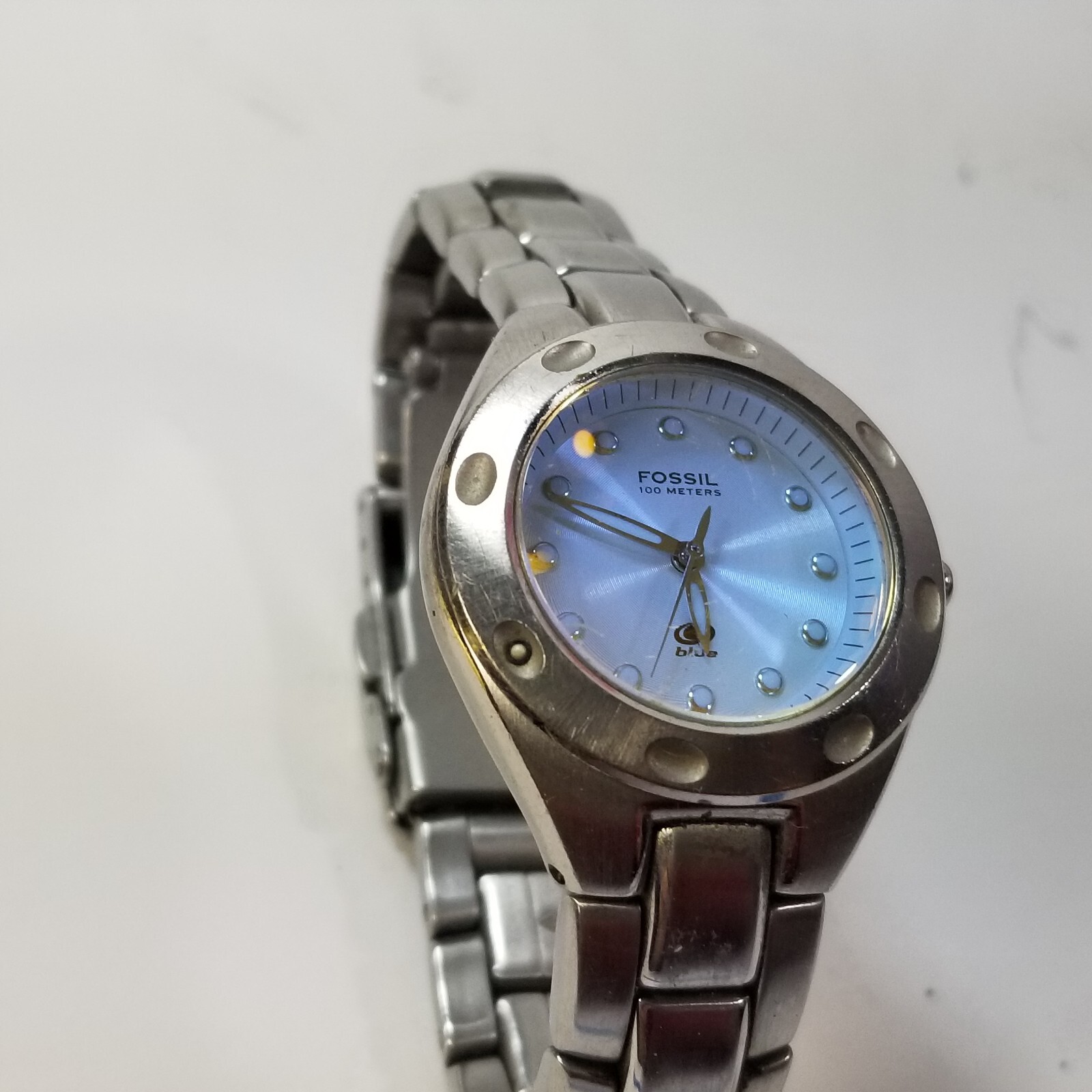 Fossil Blue Wristwatch Wrist Watch Silver Tone Chrome Modern Dress AM-3347