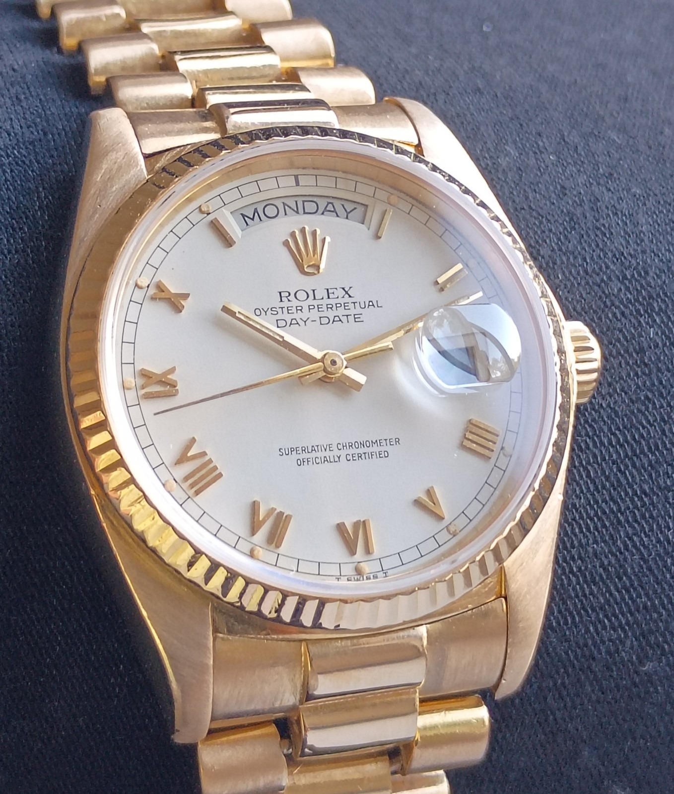 18K SOLID GOLD CASE+ BRACELET Rolex Day-Date 18038 Oyster Perpetual President 36