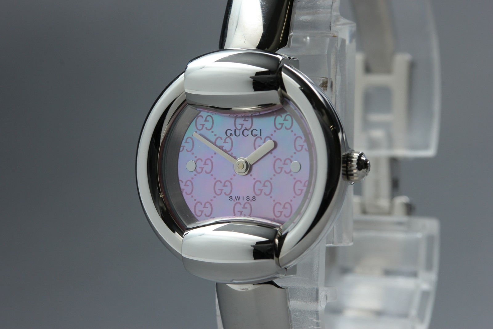GUCCI 1400L 26mm Silver Pink Shell Dial Bangle Quartz Womens Watch Near MINT