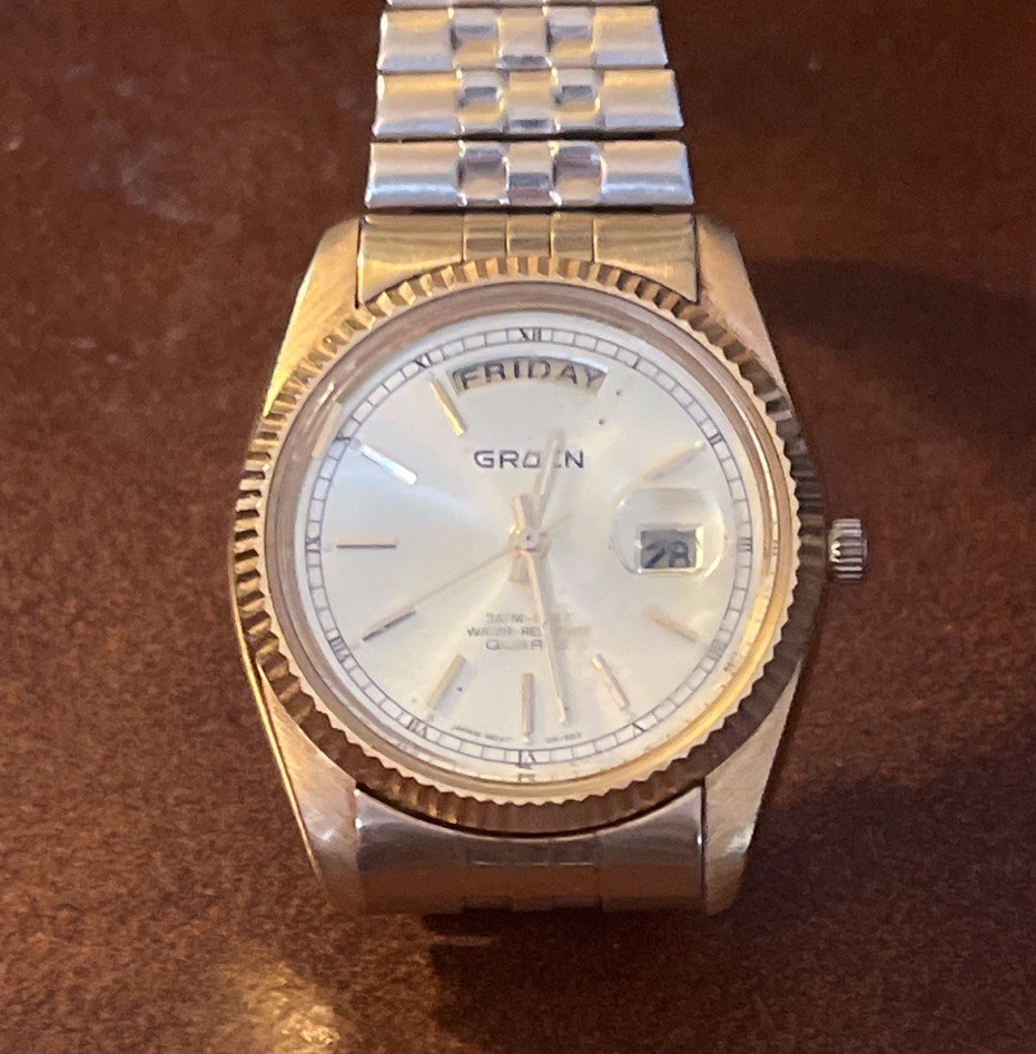 Gruen President Day Date Gold Tone Mens Watch-New Battery.