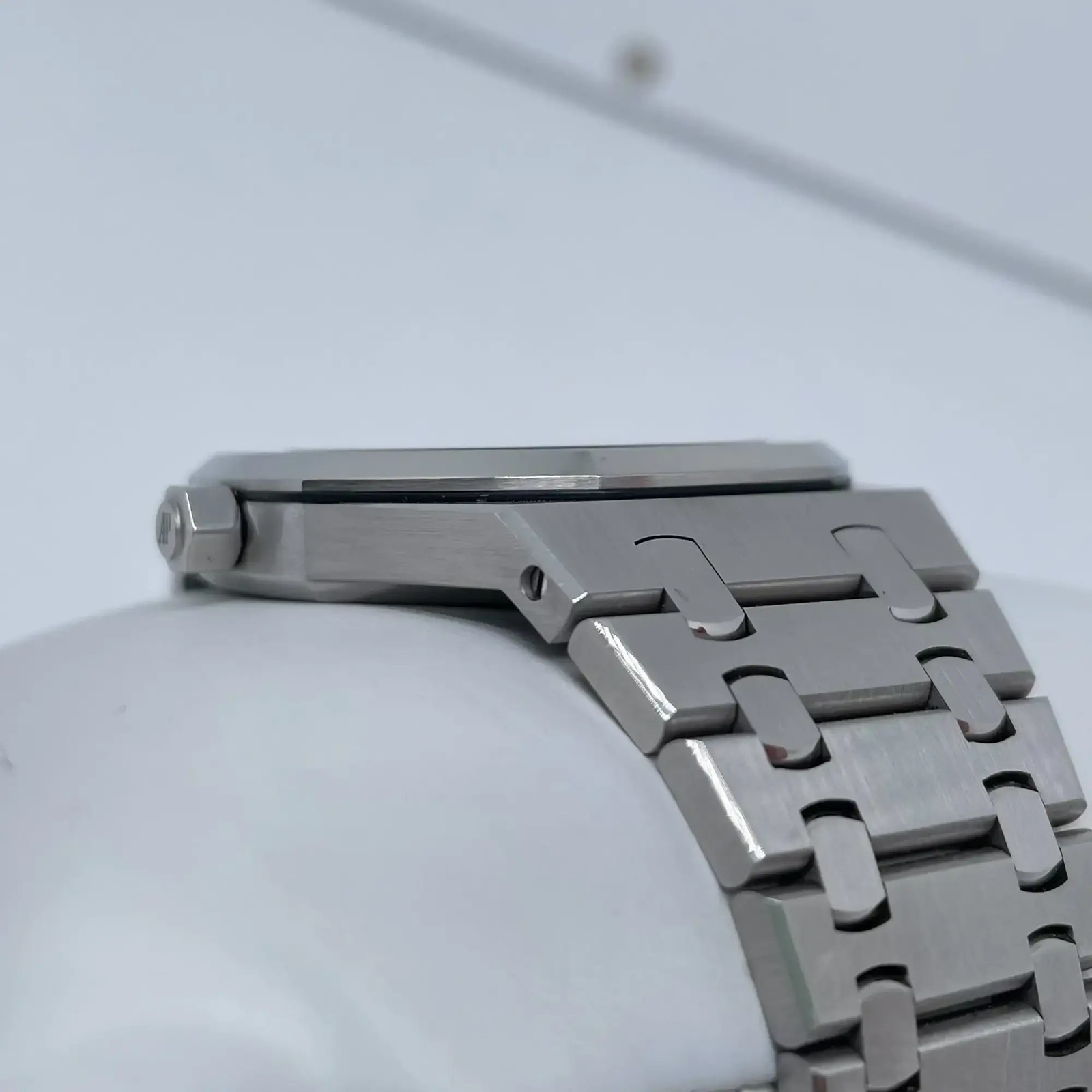 2020’s Mint Audemars Piguet 15202ST.OO.1240ST.01 Royal Oak ‘Jumbo’ Steel Watch