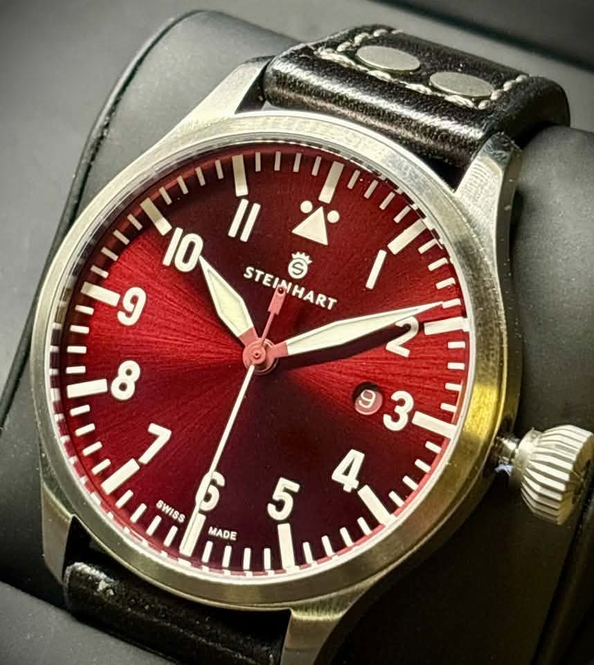 STEINHART NAV. B-UHR • 44MM Date RED Dial • SW 200-1 Elabore Automatic