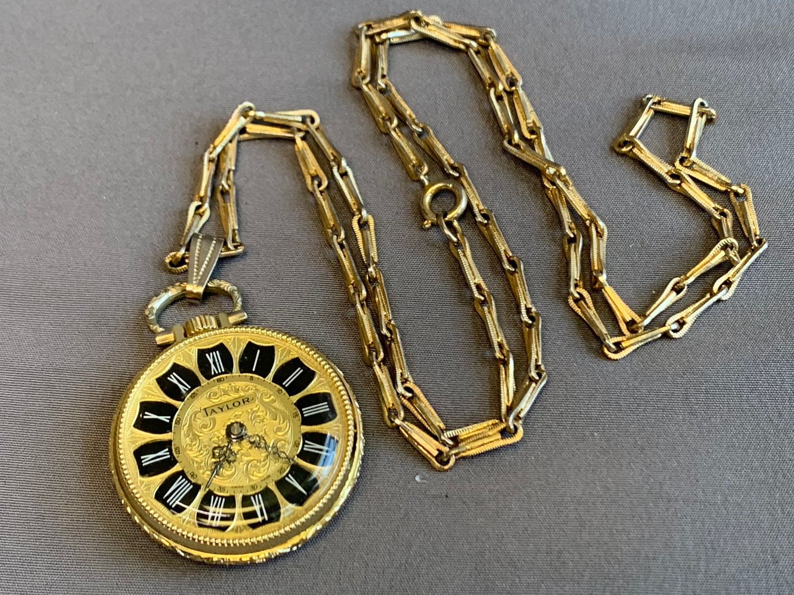 Vtg Taylor Jewelry Co Pocket Watch Pendant 24.5″ Necklace 1 Jewel Swiss *RUNS*