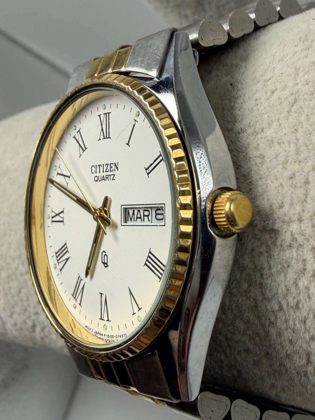 Citizen CQ 6100-072901 New Battery Mens Watch 35MM 7.5″ White Dial Vintage