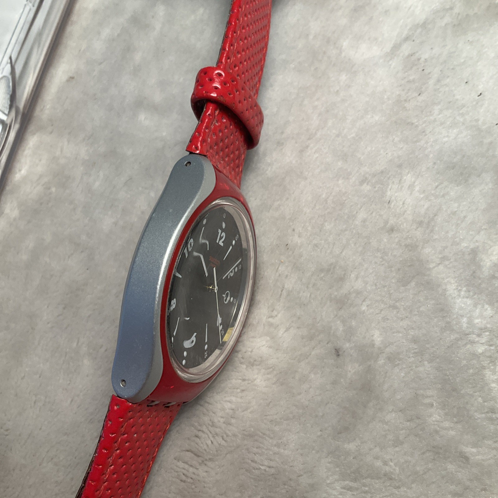 New Swatch Irony GO JUMP X-lite Aluminum Red Leather Men’s Watch YES4001 Works!