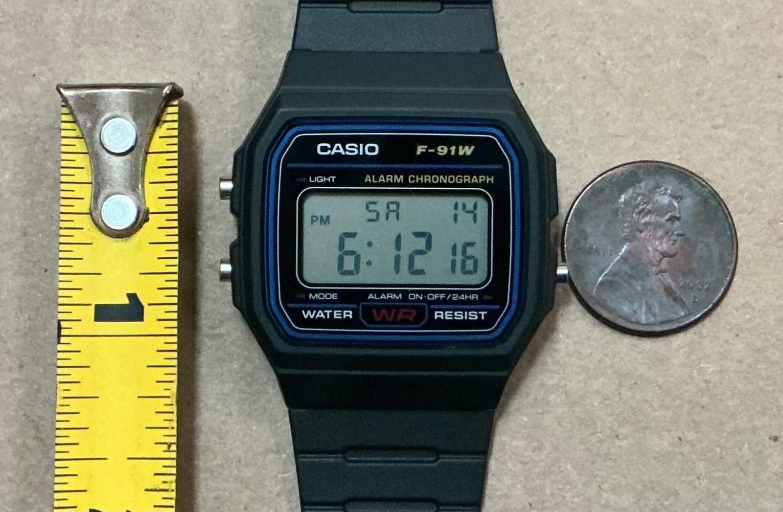 Casio F91W Series Digital Watch Water Resistant LED Light 1/100 SEC Stop