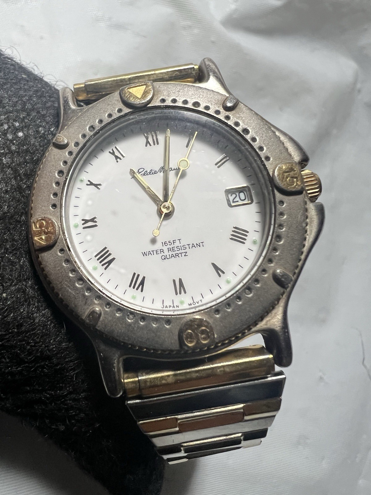 eddie bauer White Dial,date, rotating Bezel, 38 mm,WR50M, stretch, men’s Watch.
