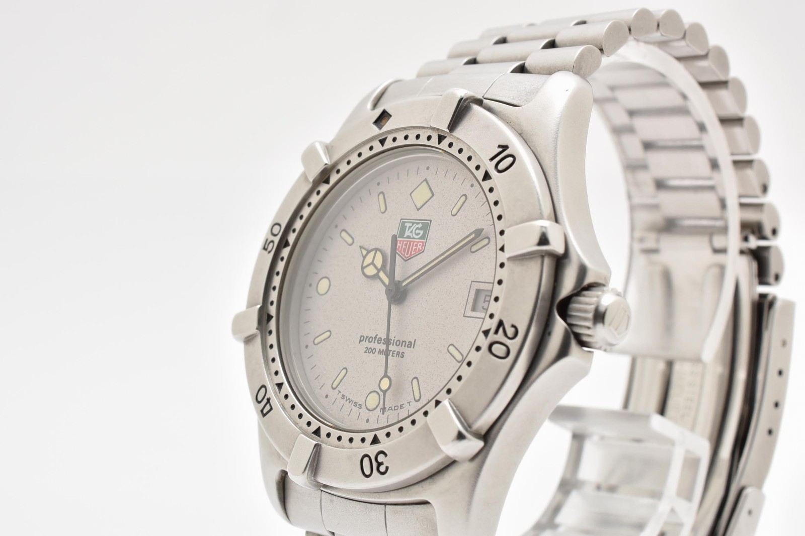 TAG Heuer 2000 Professional 962.206R Gray Dial Quartz Men’s Watch from JAPAN