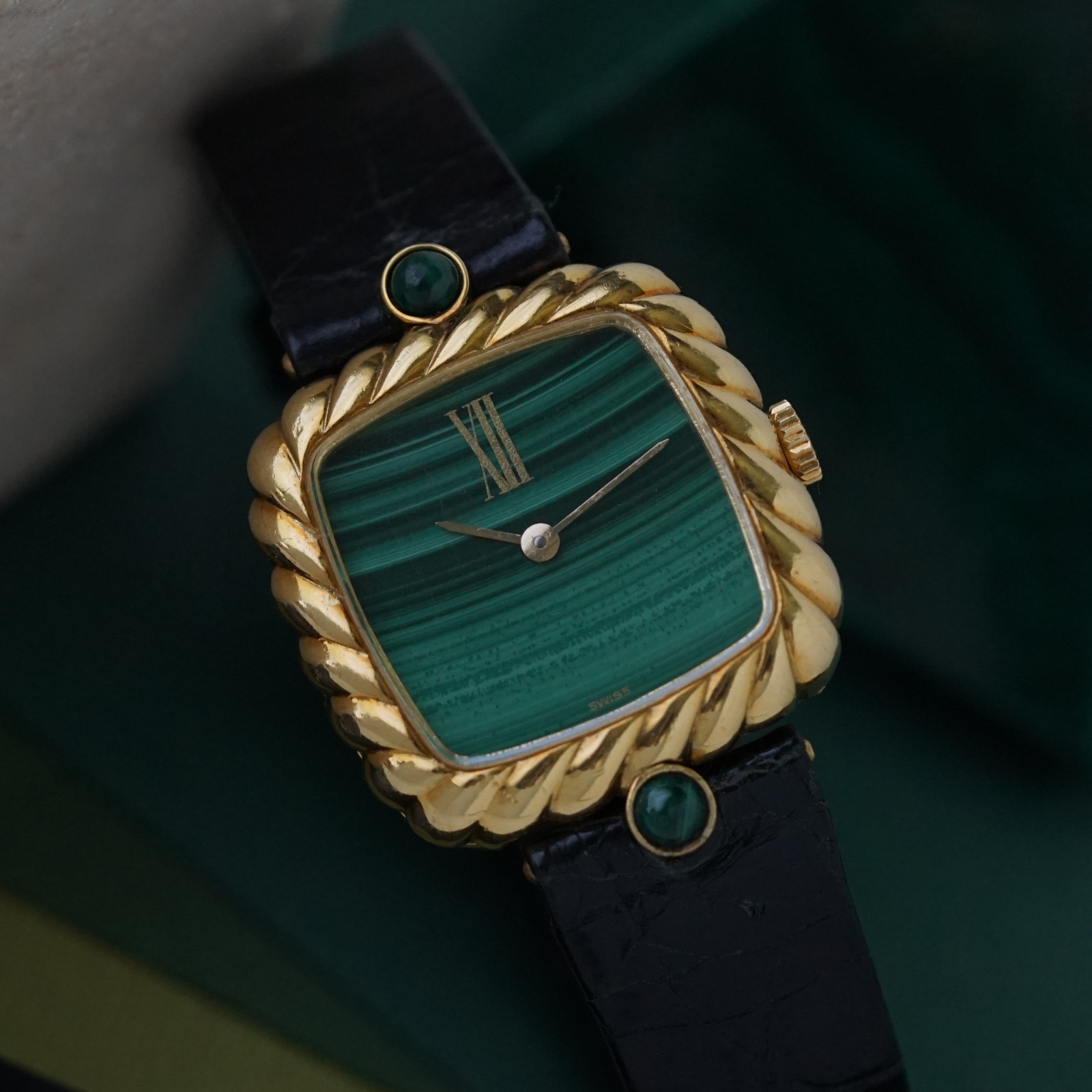 Vintage 1970-80s Malachite Swiss Watch 18k Yellow Gold Manual Wind