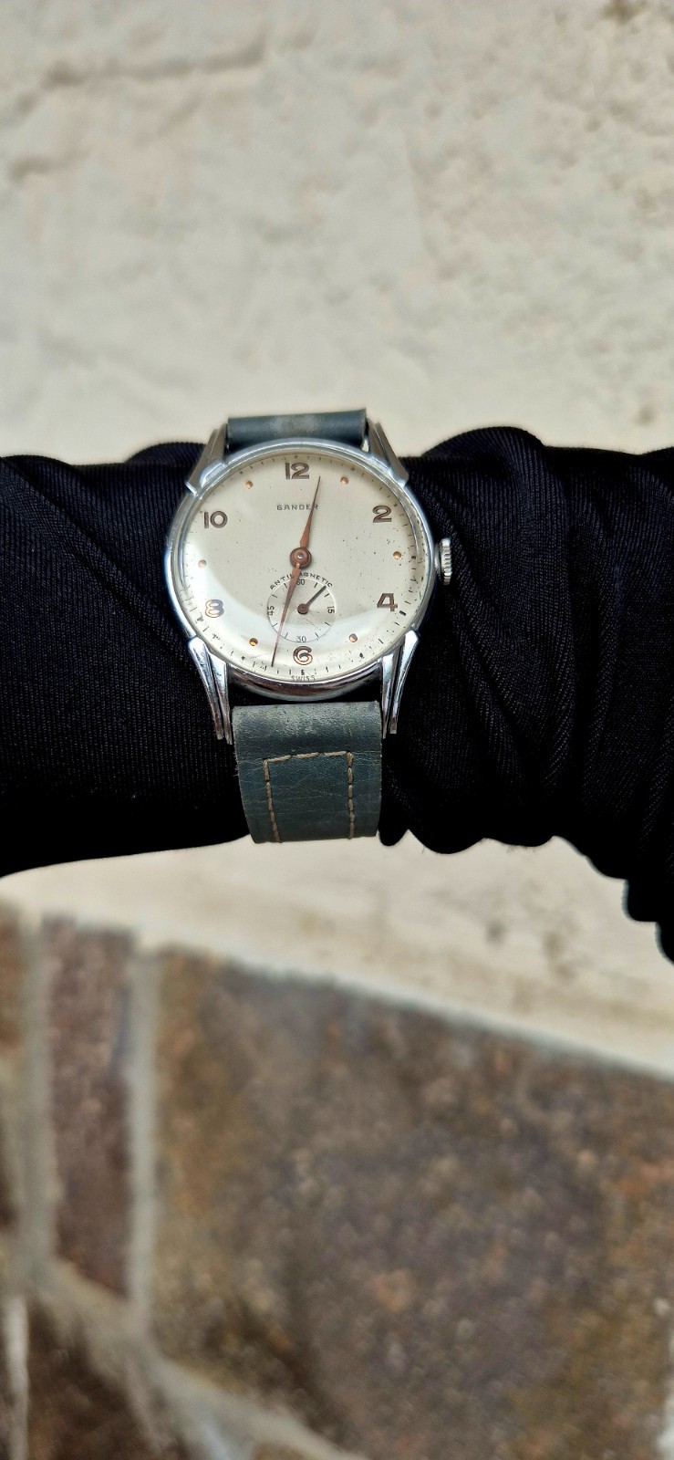 Gander Vintage 1940s Watch Spider Lugs Fixed Bars Original Strap Near NOS Swiss