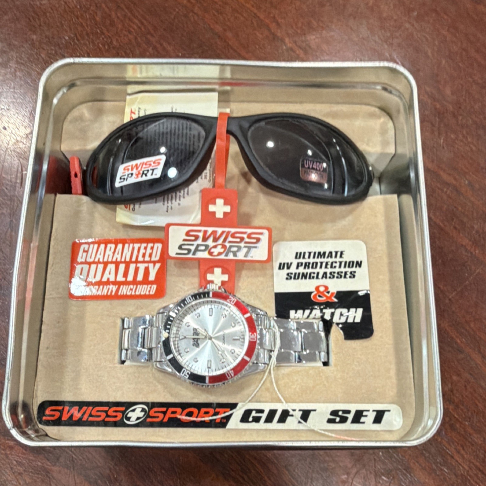 NEW Swiss Sport Quartz Analog Silver Dial Wristwatch & Sunglasses Gift Set
