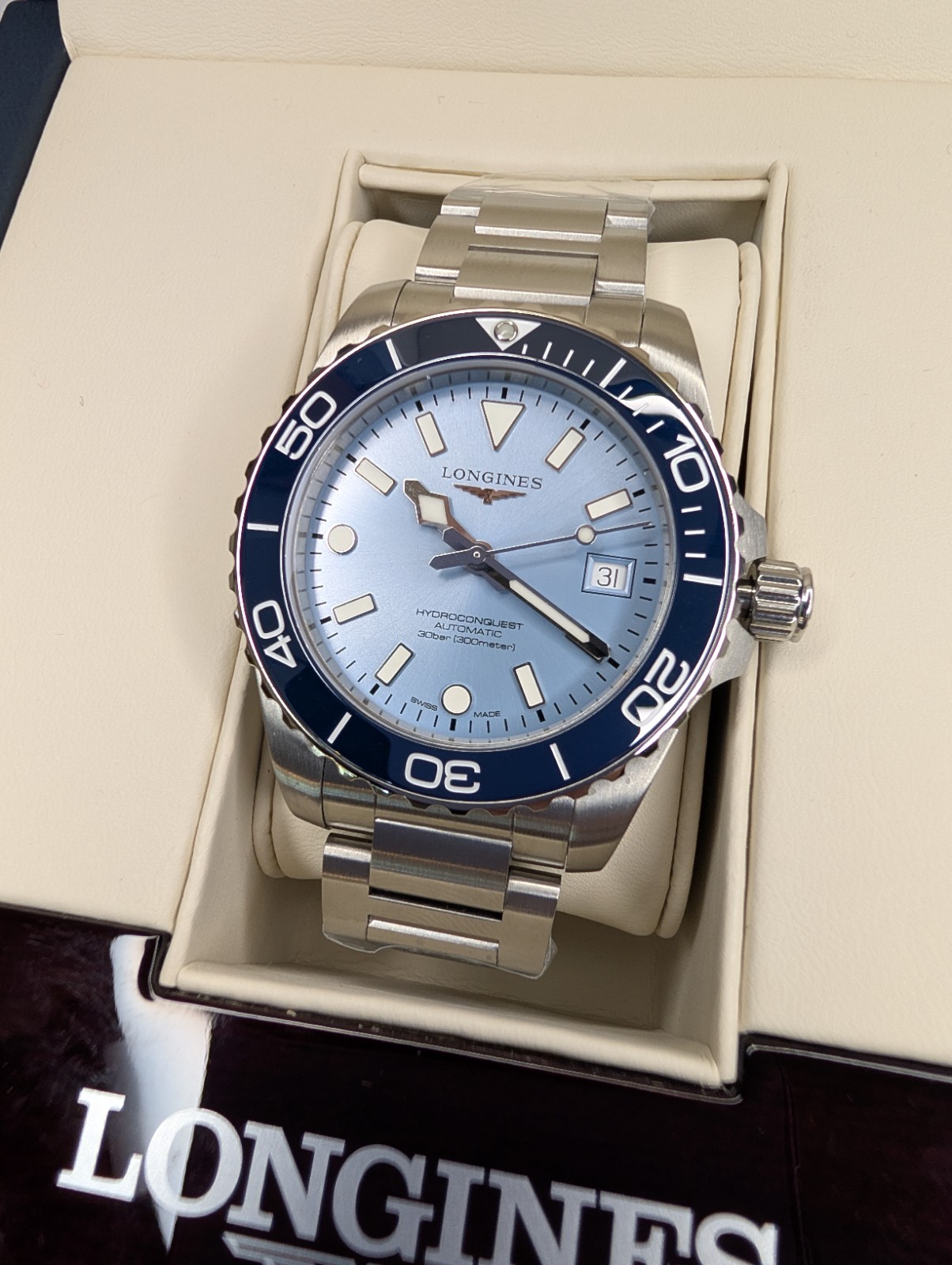 Longines HydroConquest Boutique Only Special Edition Automatic 39mm Box & Papers