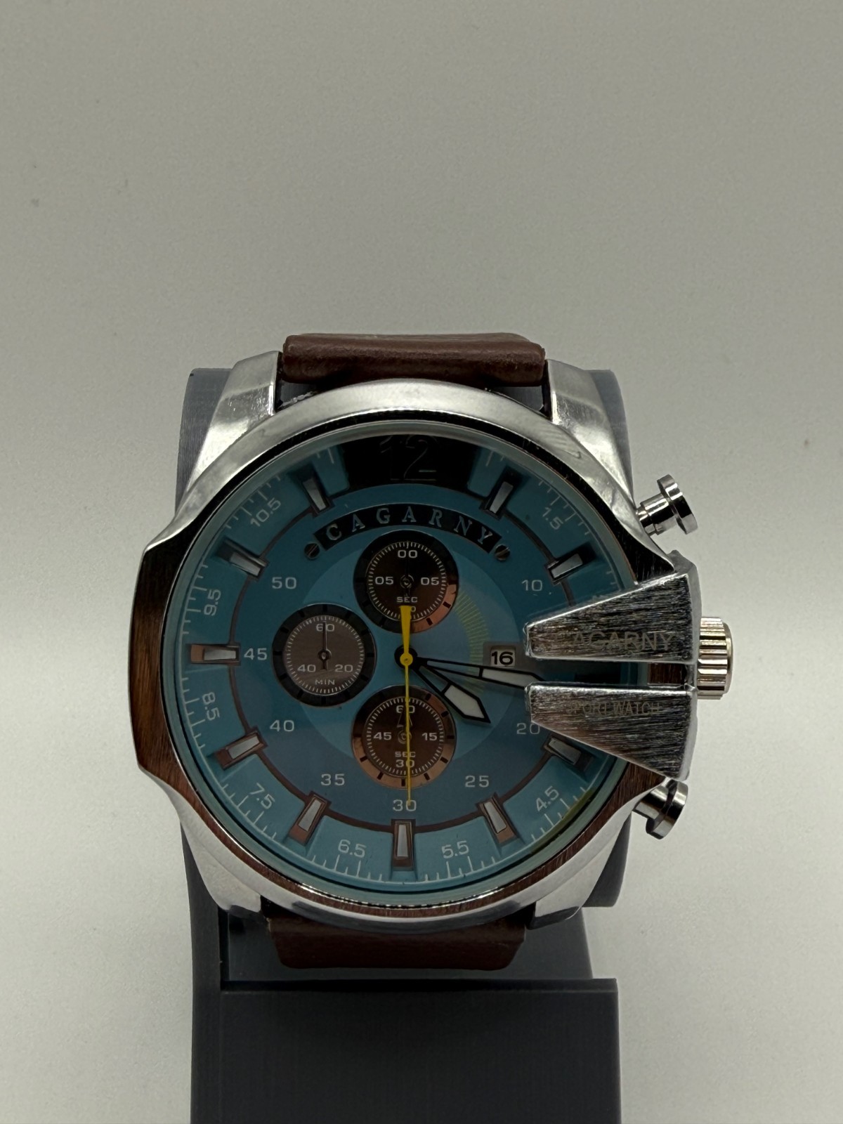 CAGARNY 6839 MEN’S LARGE DIAL FASHION WATCH – BOLD OVERSIDED STYLE – NEW