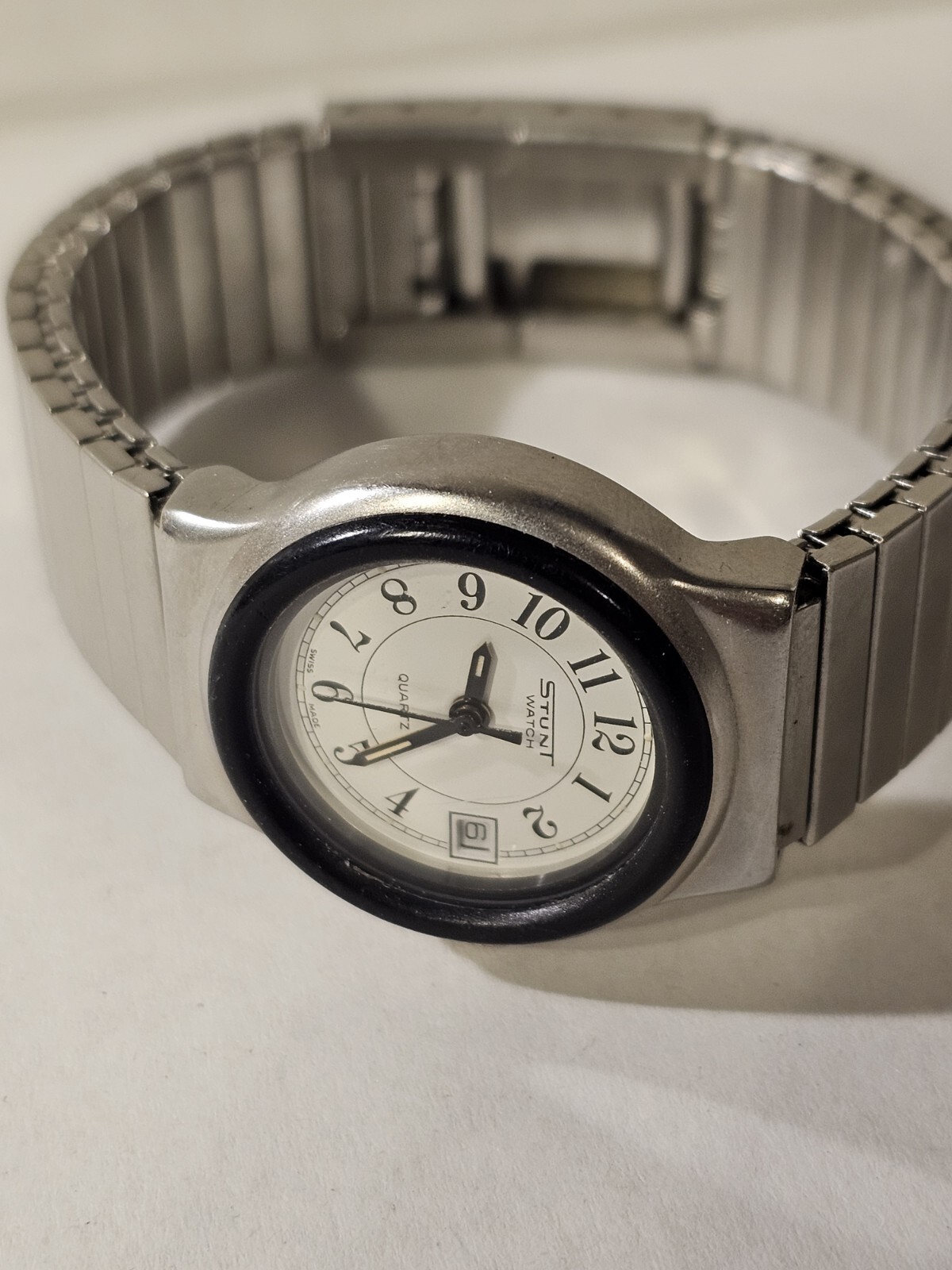Vintage Brevet Stunt Ladies Date Watch Black Bezel White Dial Expandable Strap