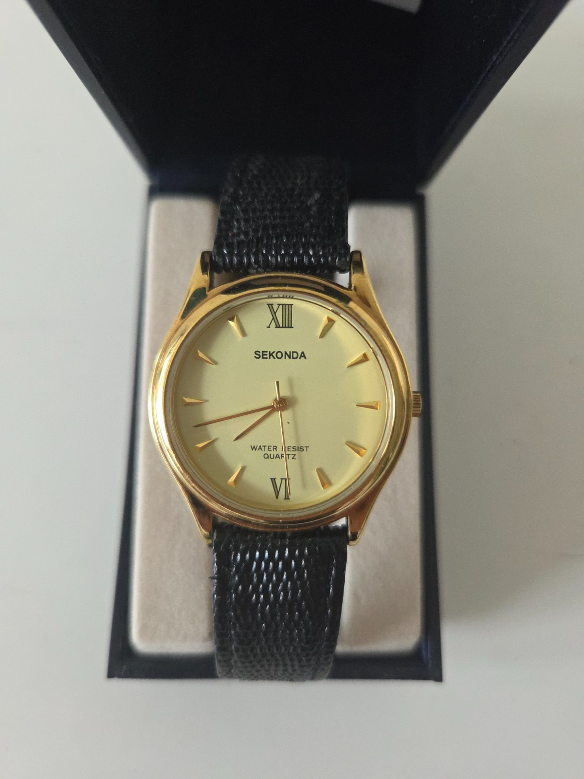 Sekonda Classic Gold Tone Quartz Watch Black Leather Strap Roman Numerals Boxed