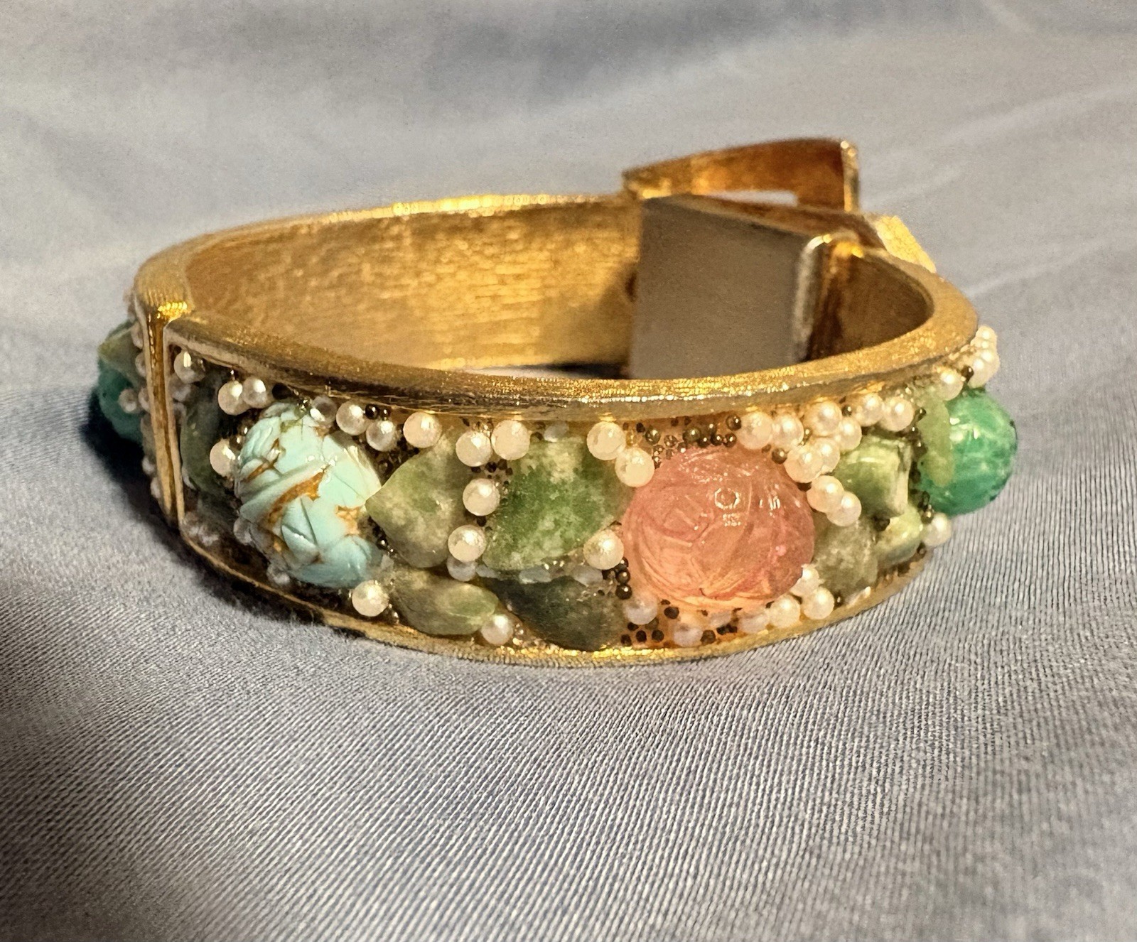 Vintage Women’s Brockton Peekaboo Watch with stones – Working