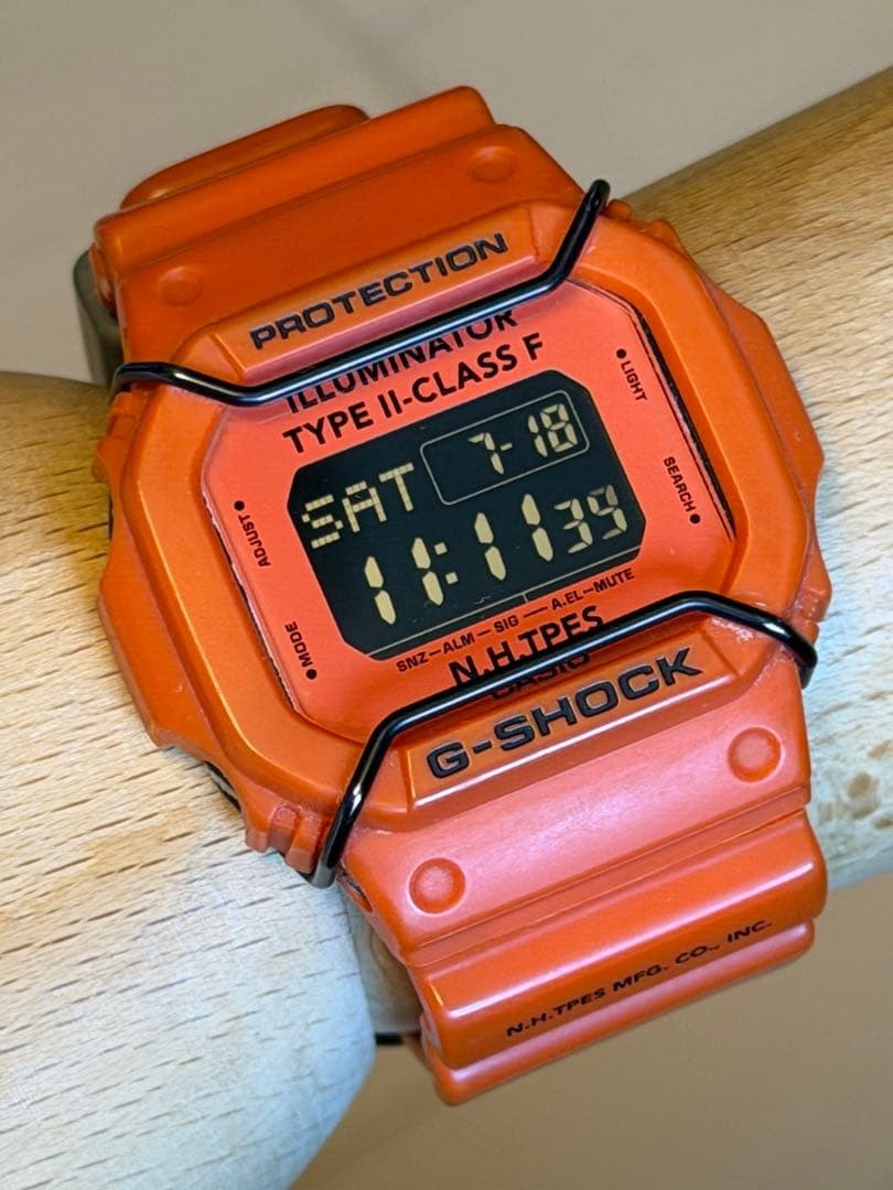 Collaboration G SHOCK N.HOOLYWOOD Limited Speed Orange DW 5600